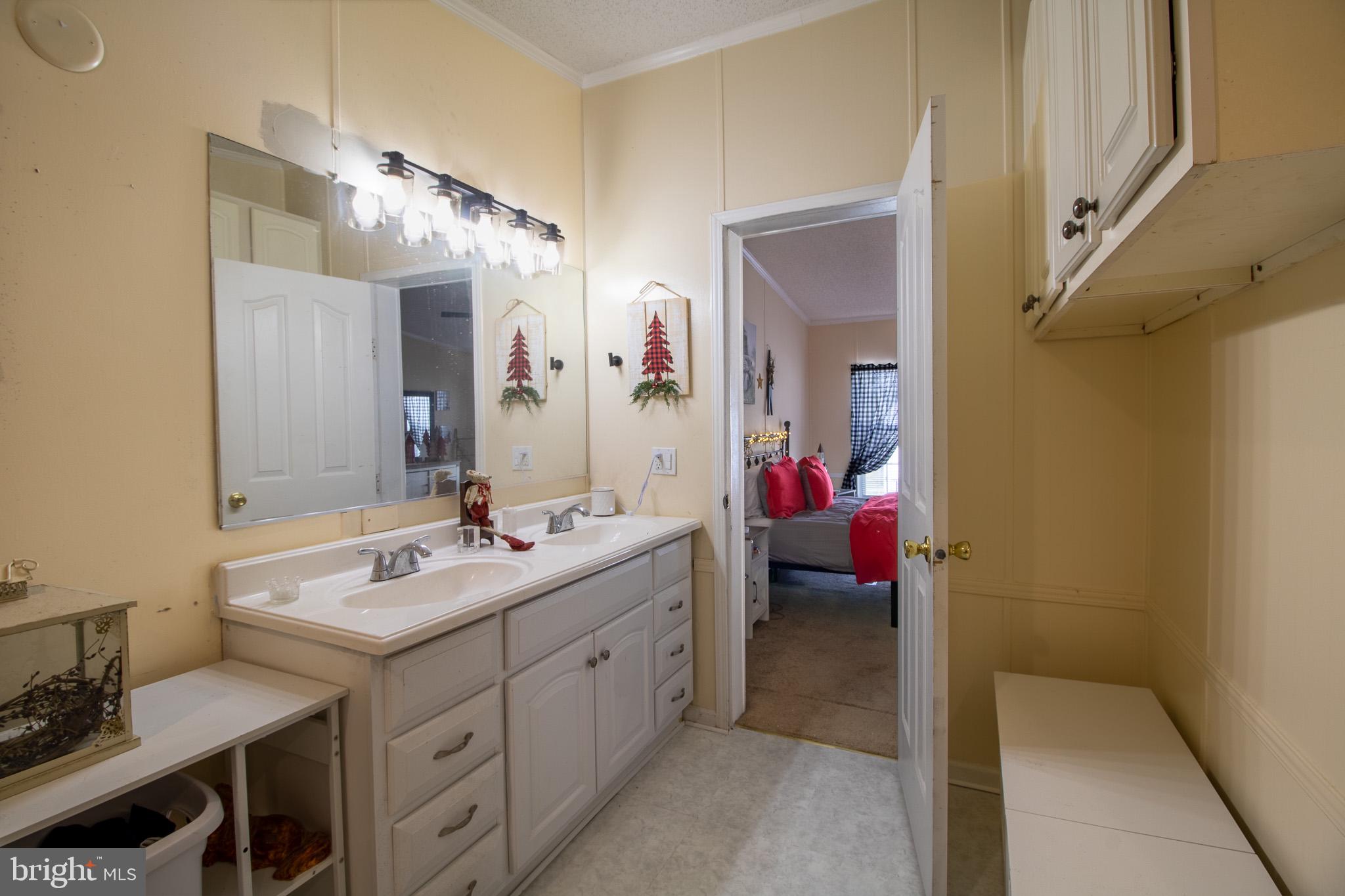 ROYAL CREST ESTATES - Residential