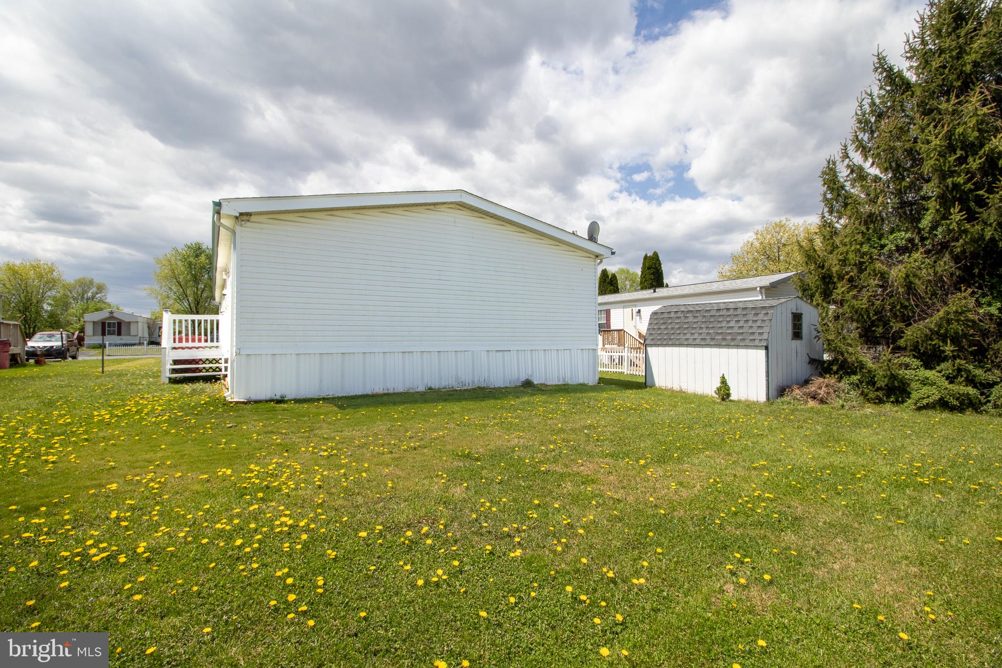 ROYAL CREST ESTATES - Residential