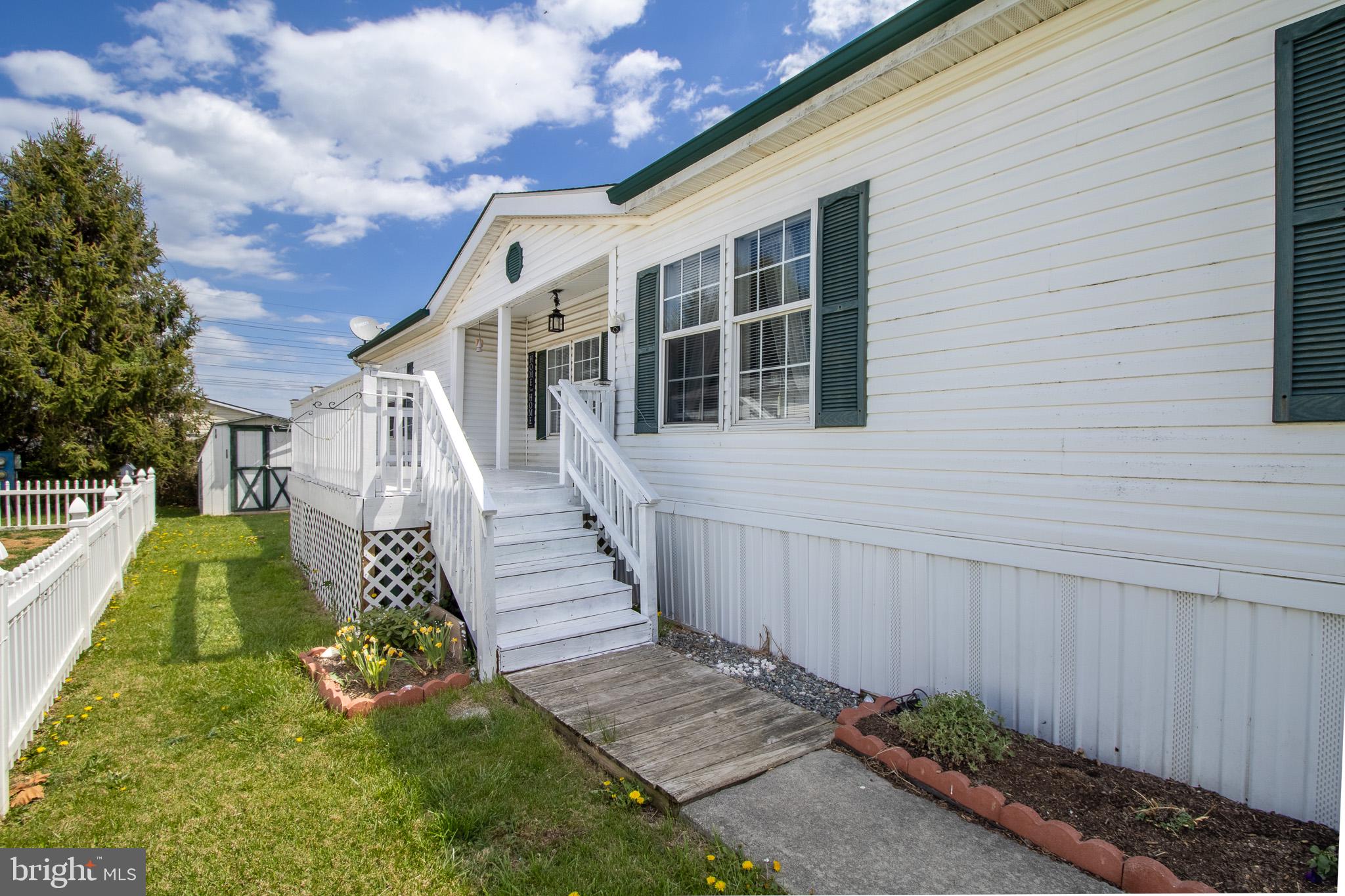 ROYAL CREST ESTATES - Residential