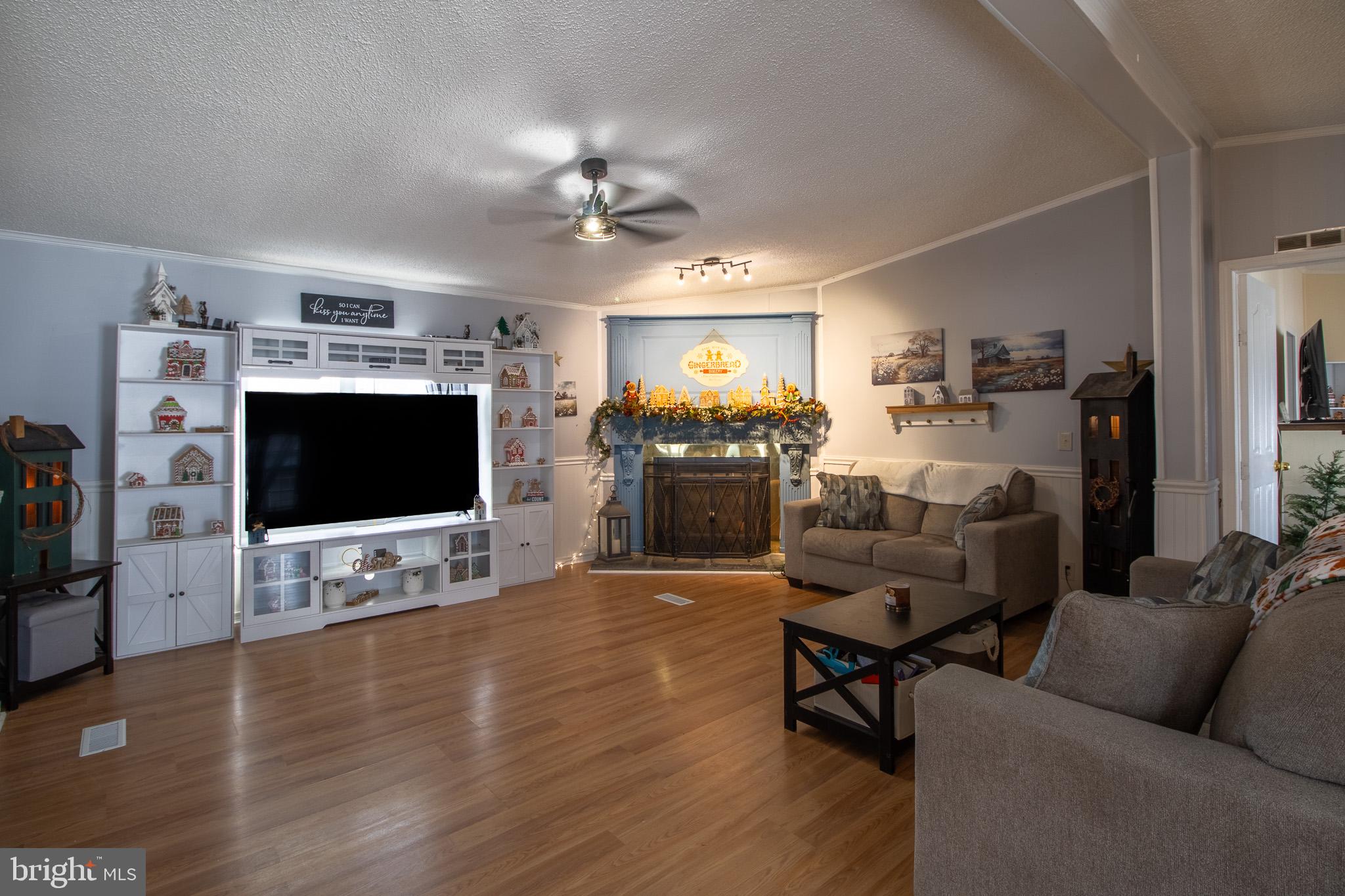 ROYAL CREST ESTATES - Residential