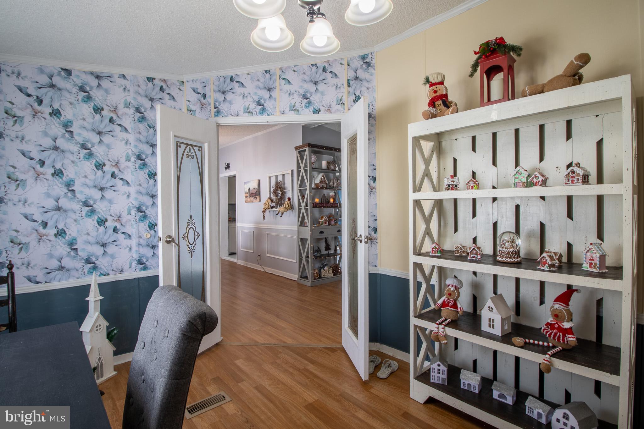 ROYAL CREST ESTATES - Residential