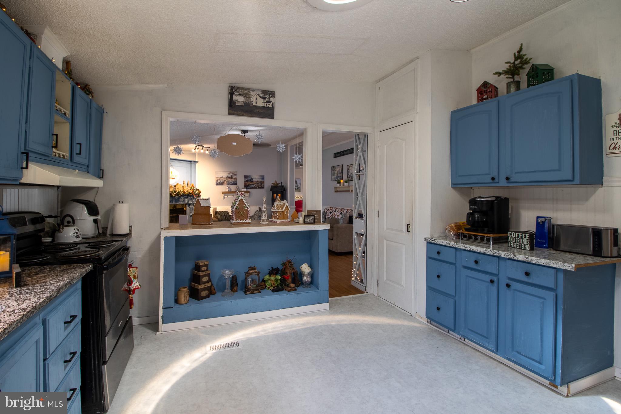 ROYAL CREST ESTATES - Residential