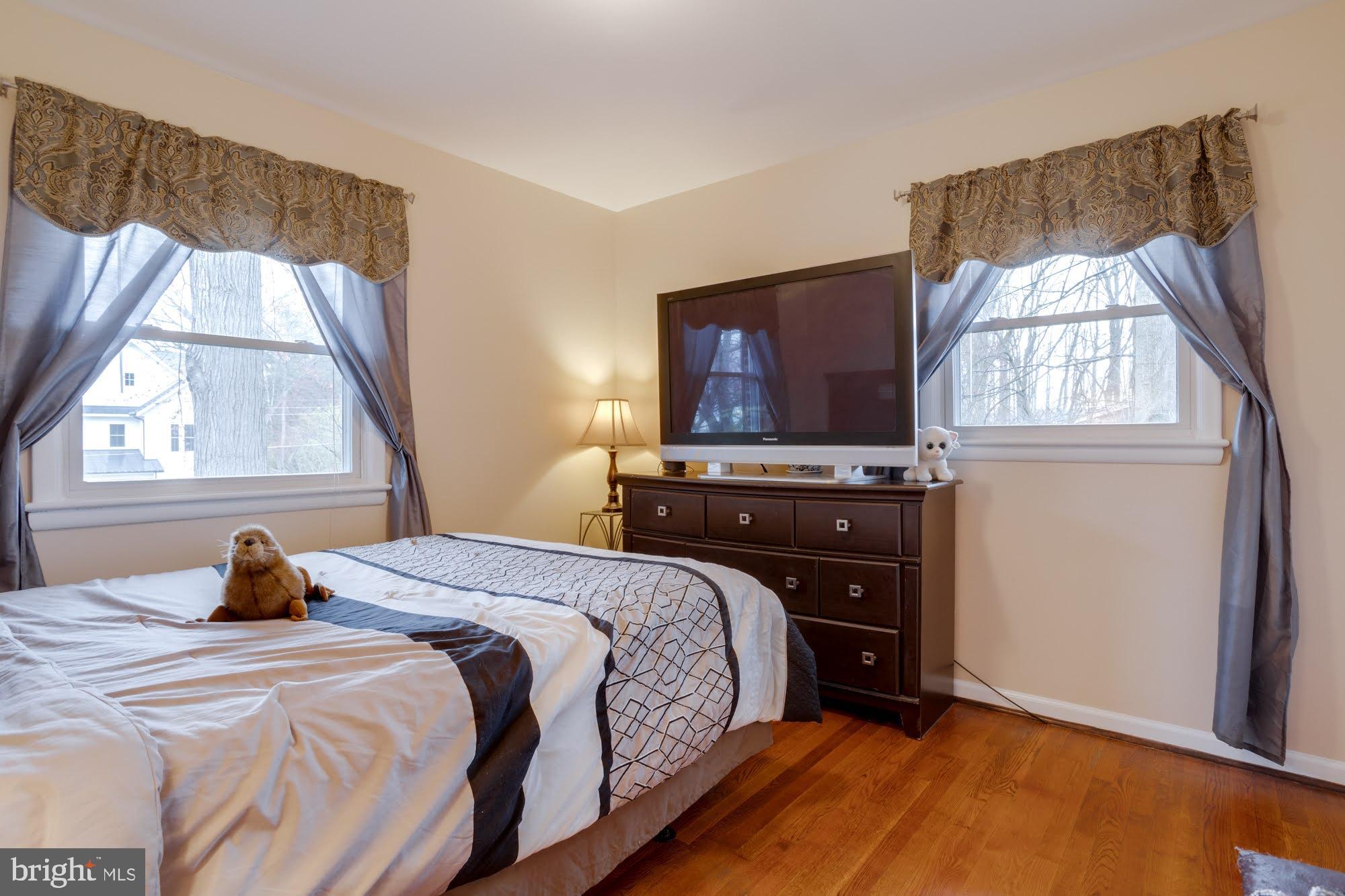 TOWN AND COUNTRY ESTATES - Residential