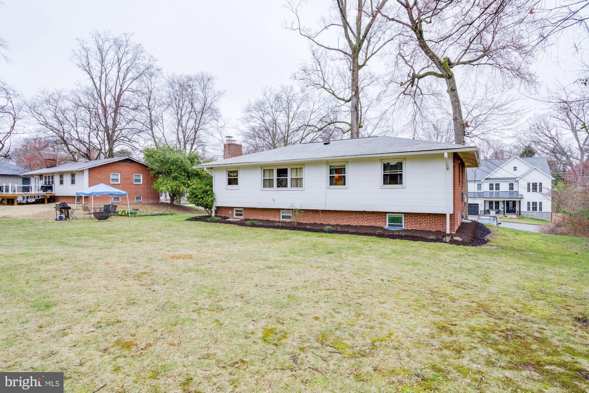 TOWN AND COUNTRY ESTATES - Residential