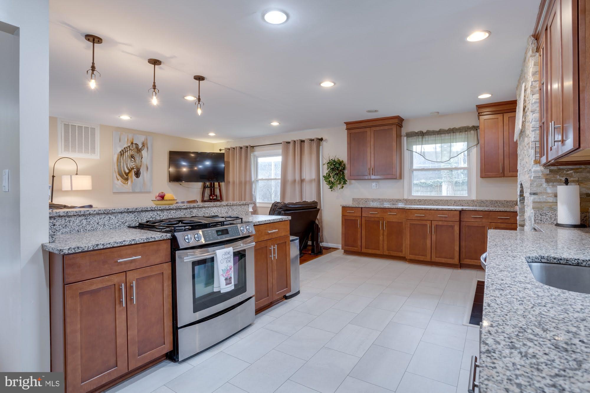 TOWN AND COUNTRY ESTATES - Residential