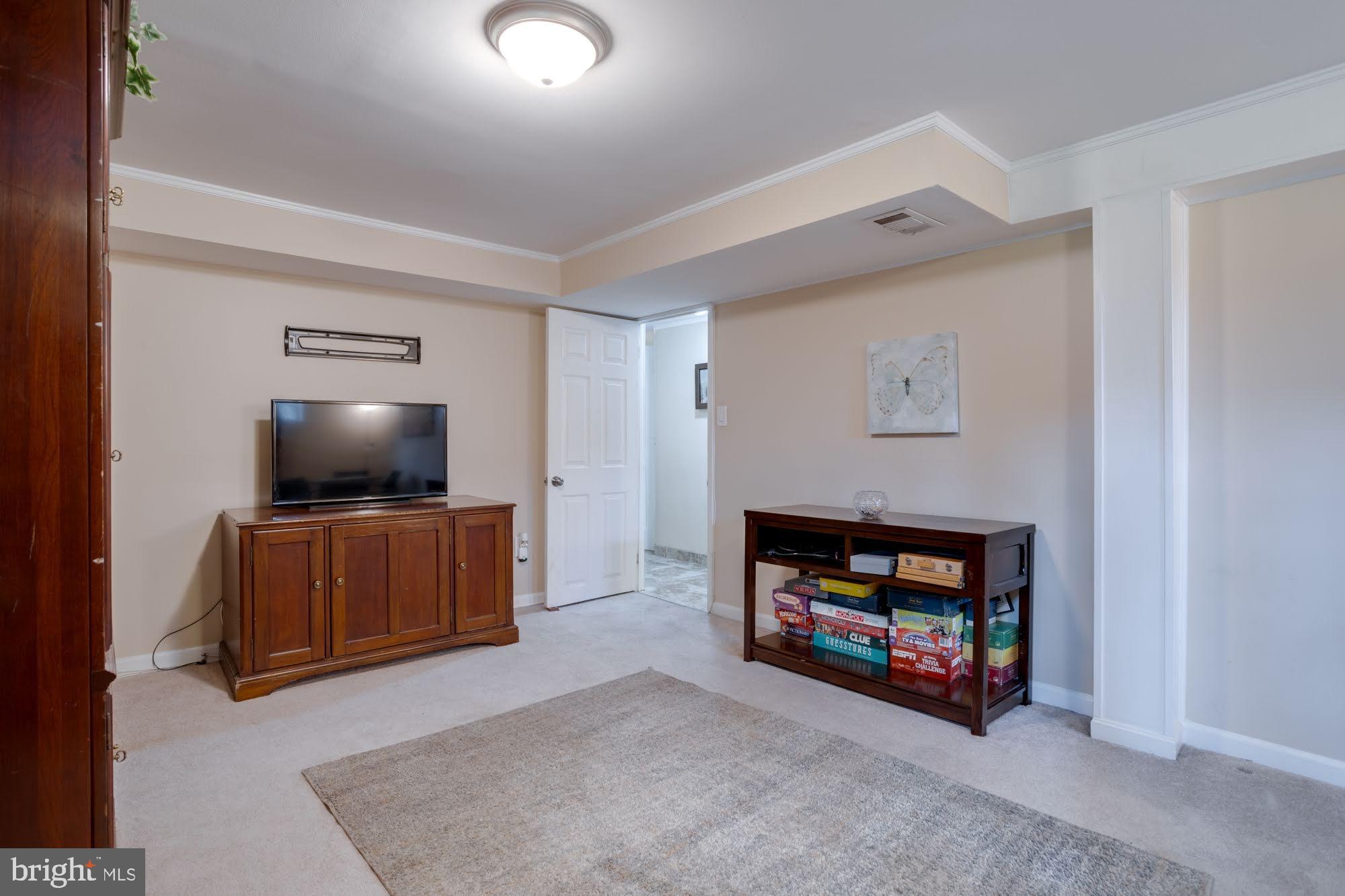 TOWN AND COUNTRY ESTATES - Residential