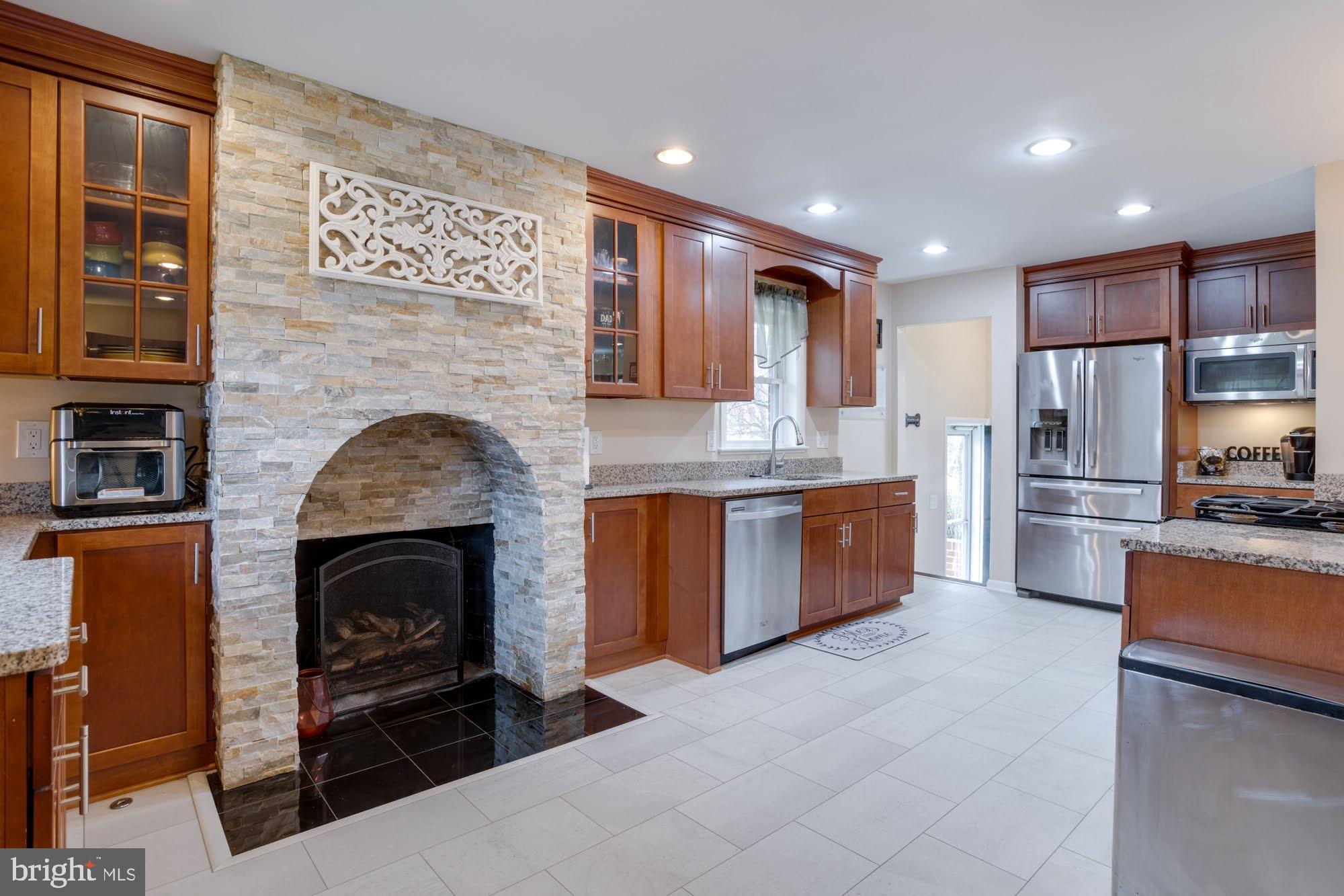 TOWN AND COUNTRY ESTATES - Residential