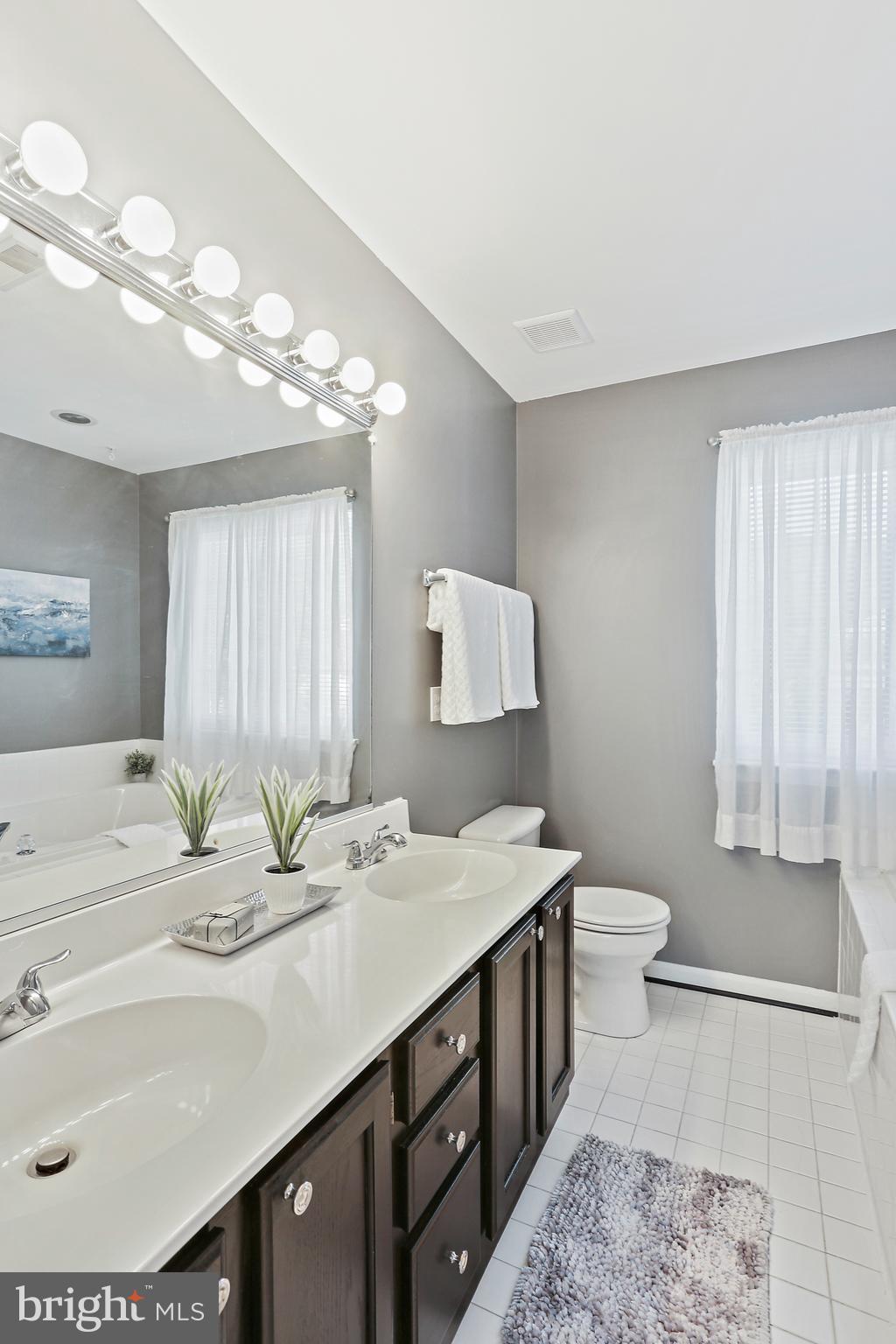 SHANNON RUN - Residential