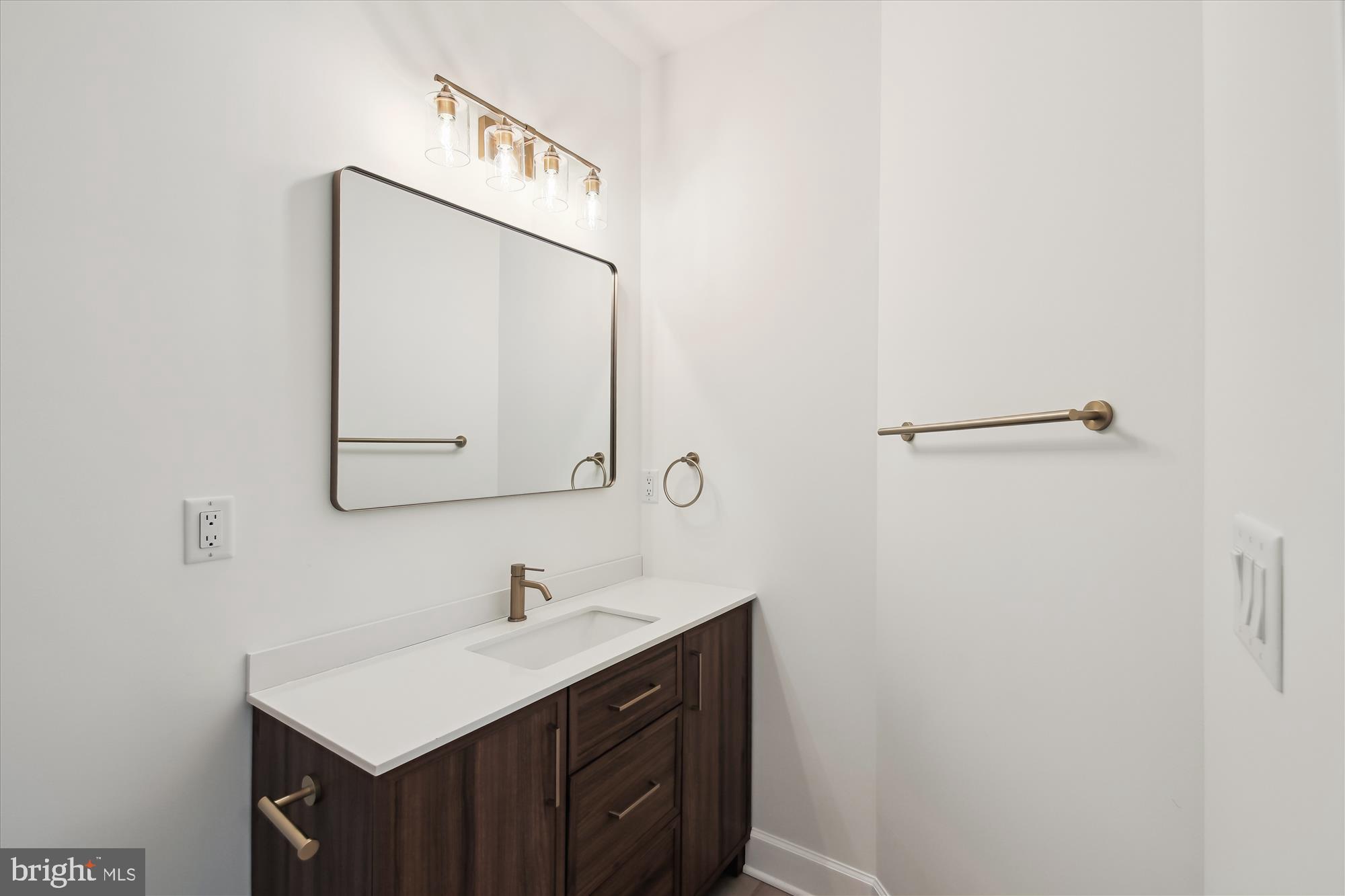 MOUNT VERNON - Residential