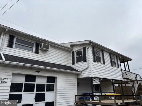 652 R E CHURCH STREET LOCK HAVEN PA 17745