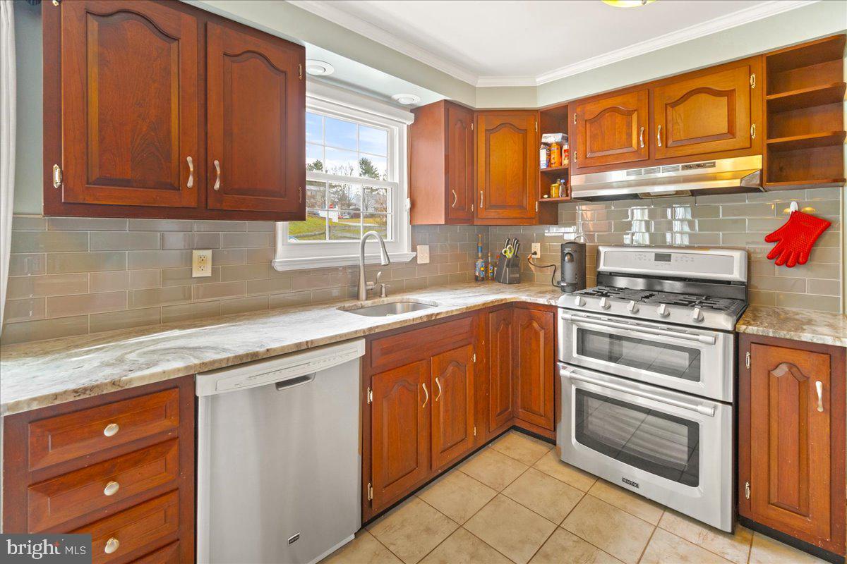 CLEARSPRING MANOR - Residential