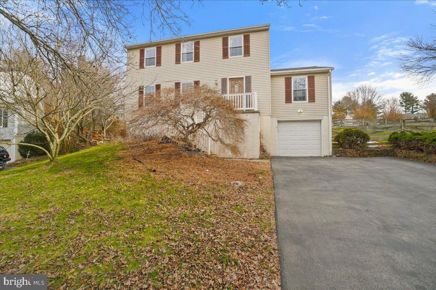 Welcome to 25201 Conrad Ct.! This 4 bedroom 4 bathroom Damascus gem boasts beautiful wood floors,  stainless steel appliances,  gorgeous granite, finished lower level, all on a perfectly perched corner lot - All within walking distance to Clearspring elementary, parks and moments from all amenities.  Tucked in a quaint neighborhood, yet instantly accessible to main commute arteries! Enjoy the MoCo lifestyle  in moments while having the neighborhood appeal around you!