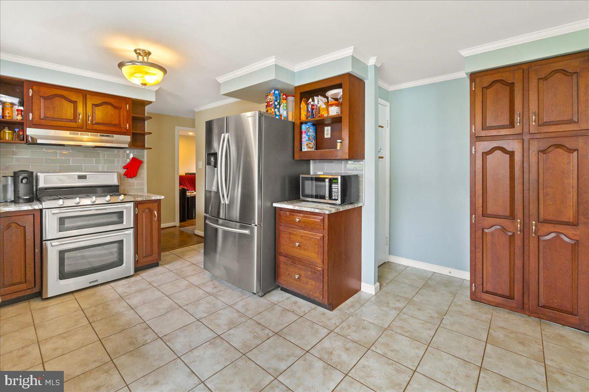 CLEARSPRING MANOR - Residential