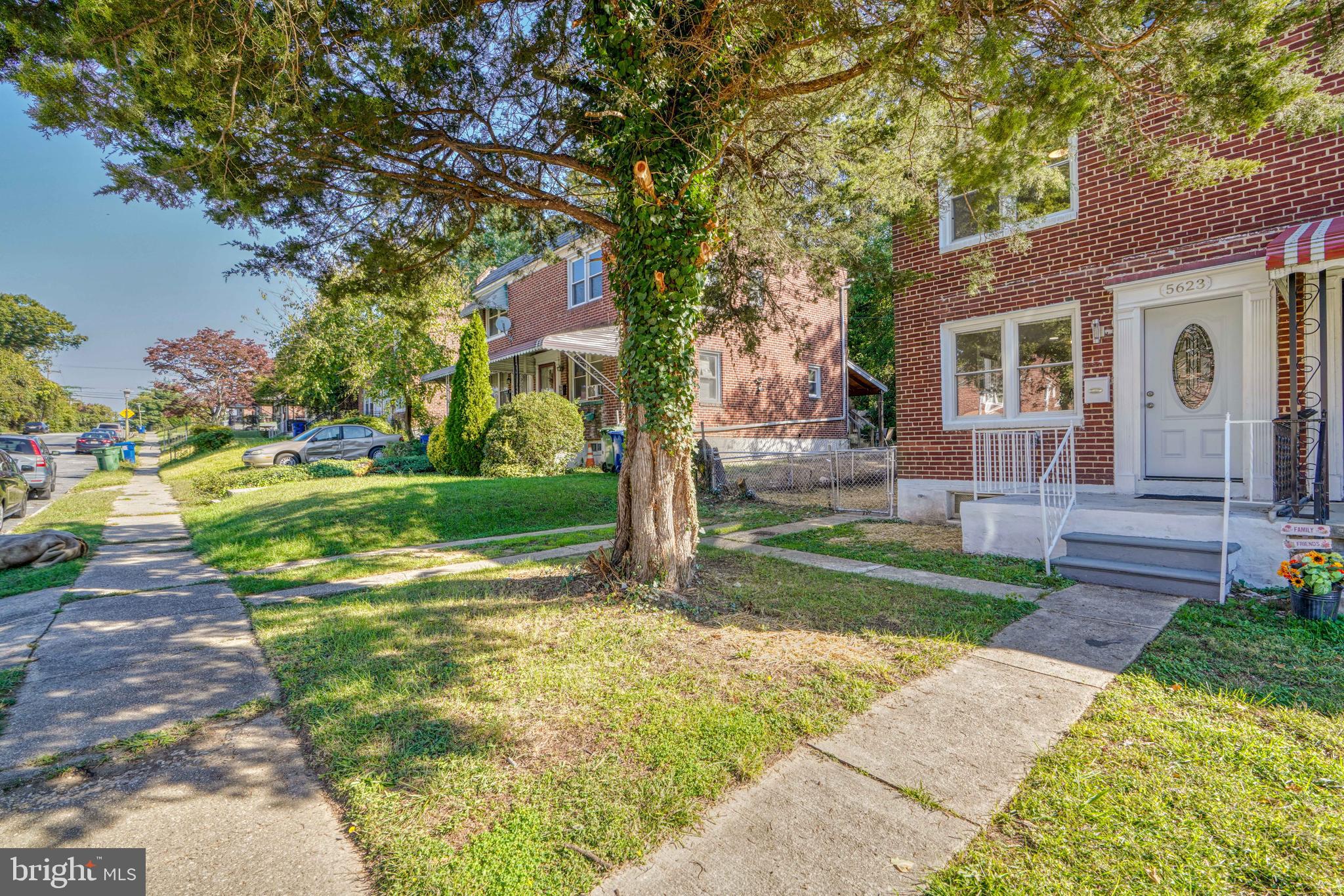 HAMILTON HILLS - Residential