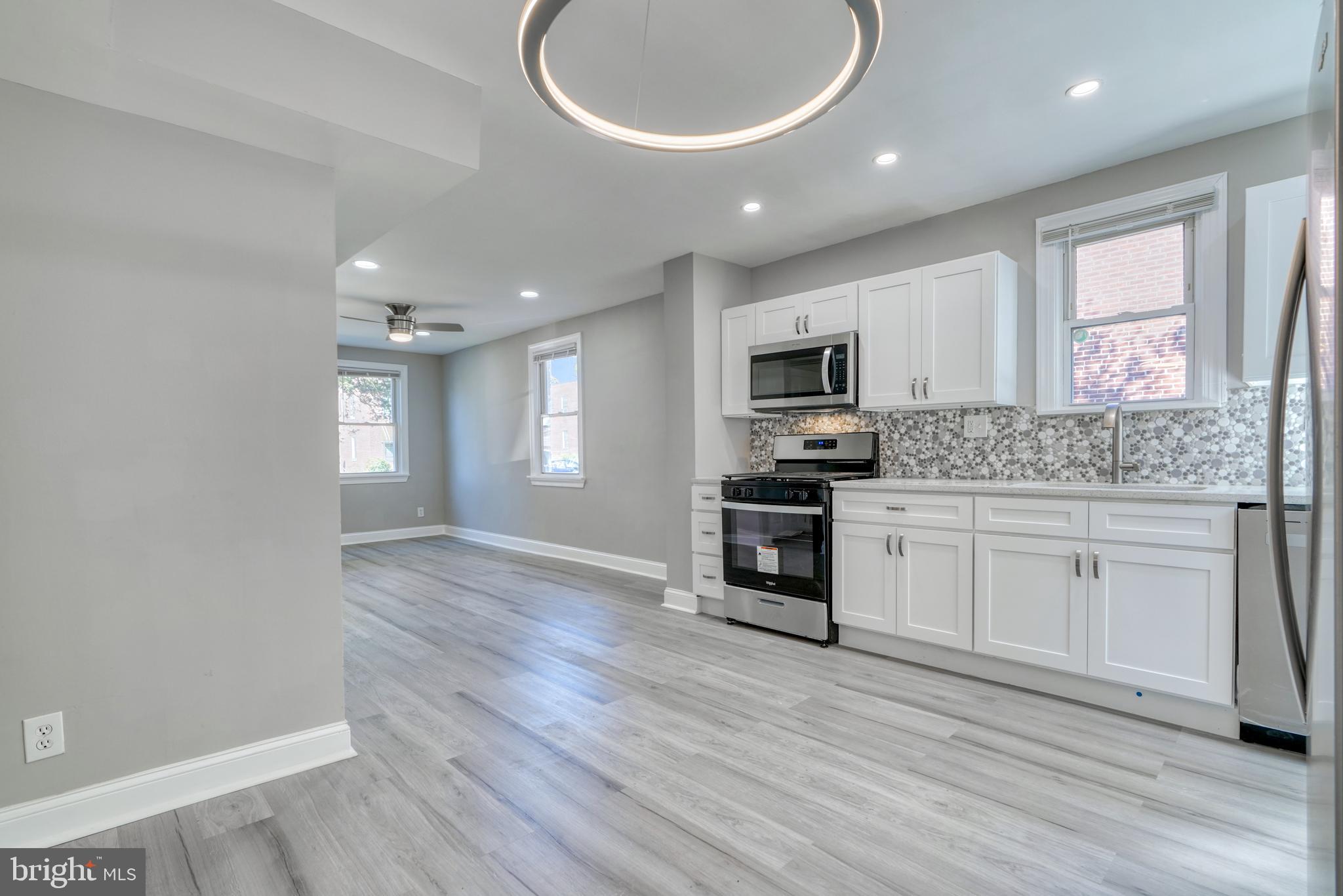 HAMILTON HILLS - Residential