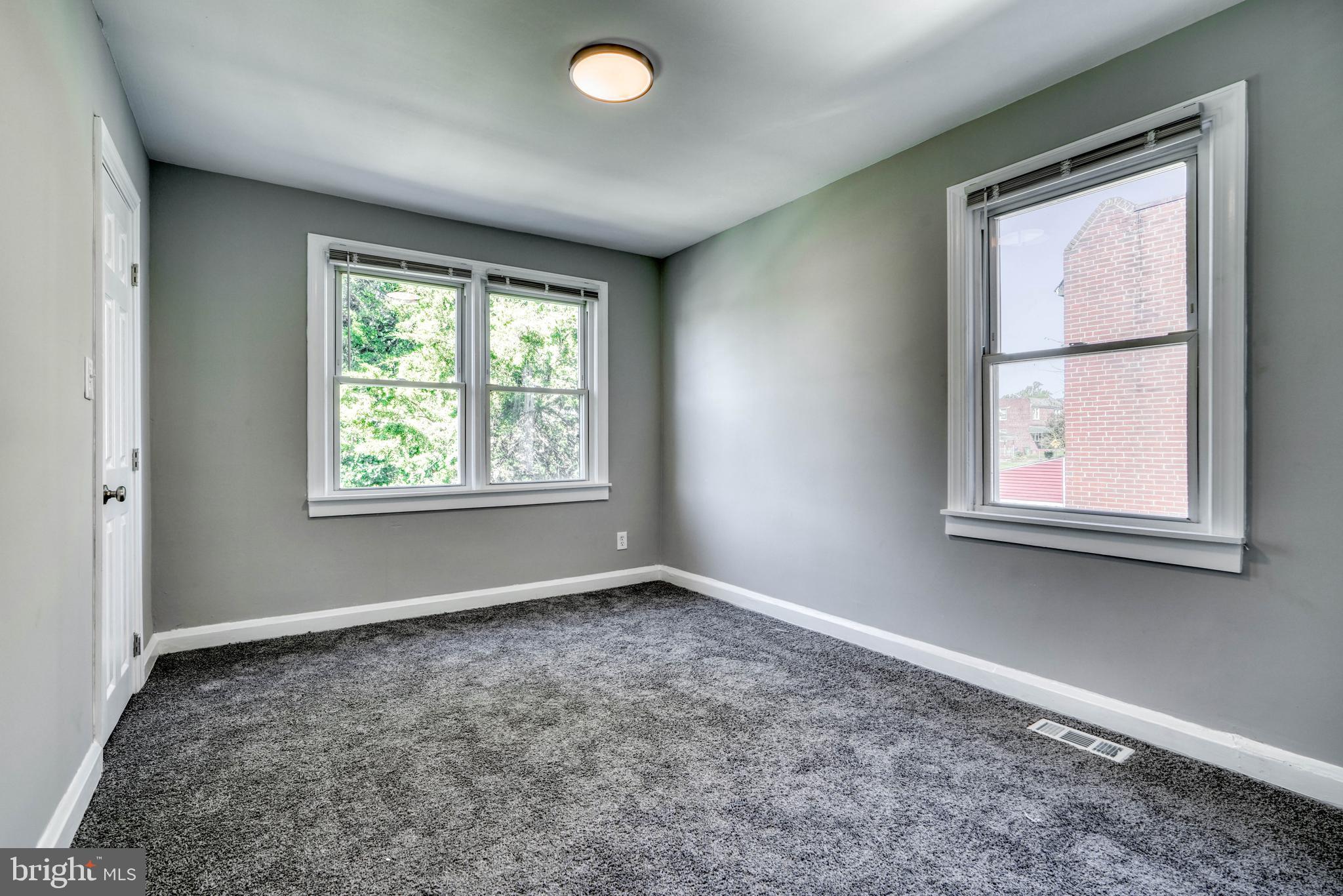 HAMILTON HILLS - Residential