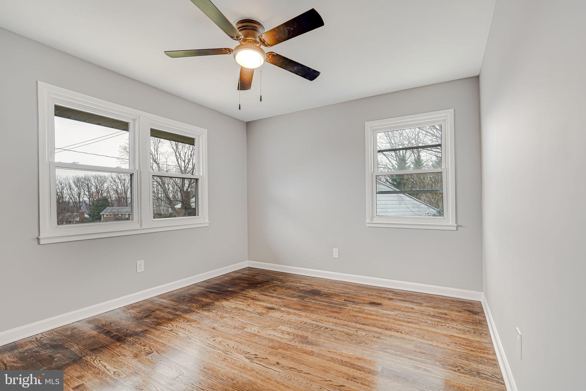 LINCOLNIA HILLS - Residential