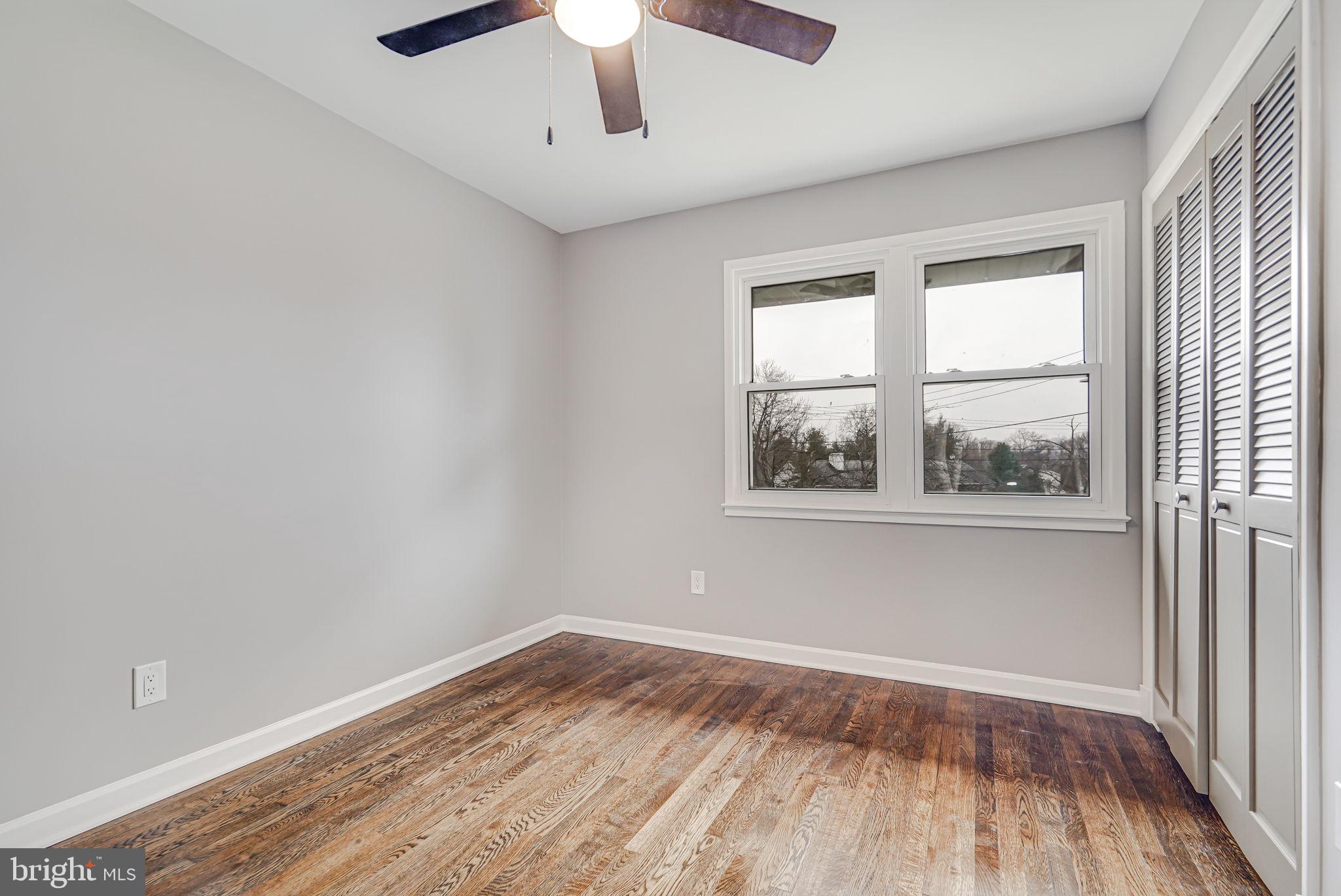 LINCOLNIA HILLS - Residential