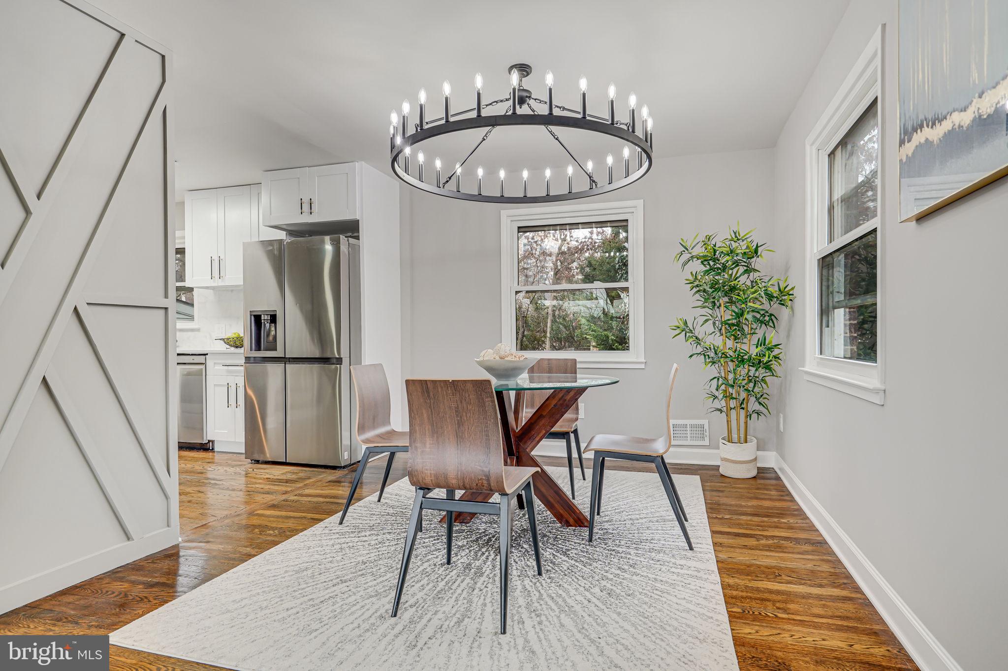 LINCOLNIA HILLS - Residential