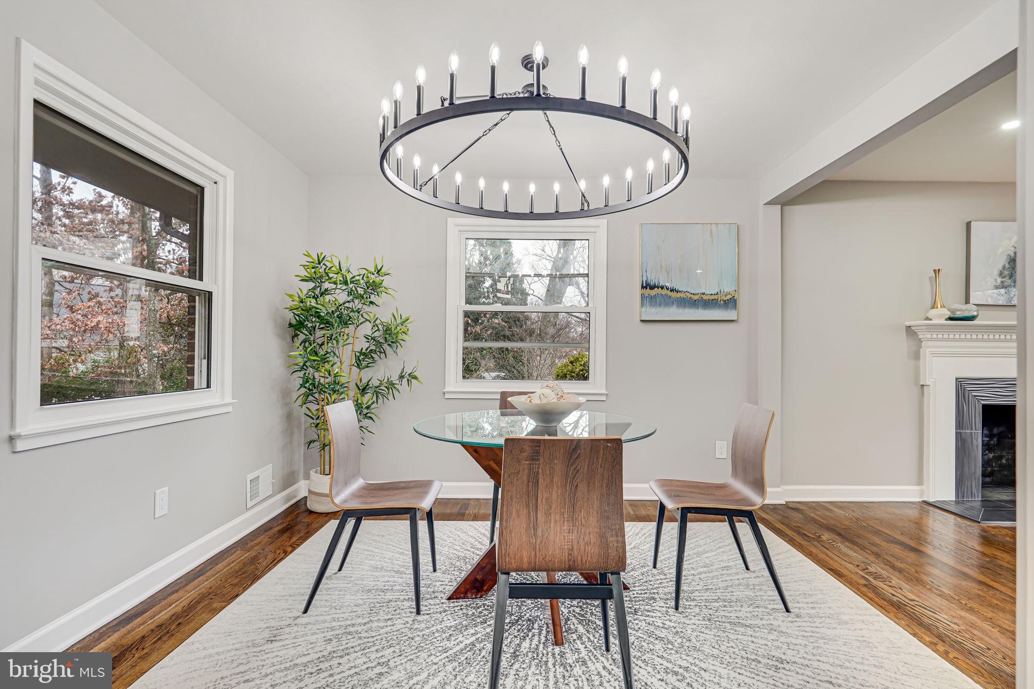 LINCOLNIA HILLS - Residential