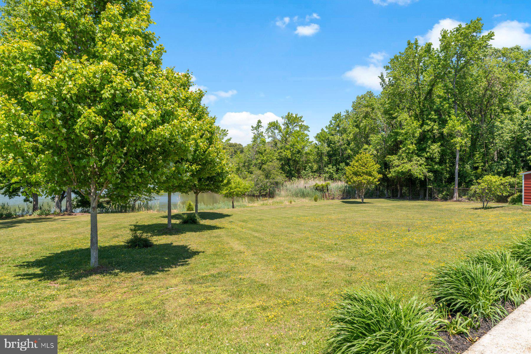 SAUNDERS POINT - Residential
