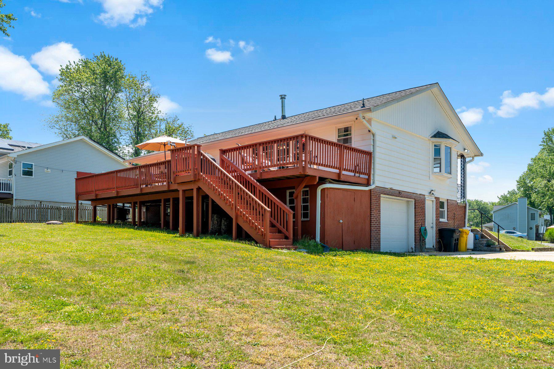 SAUNDERS POINT - Residential