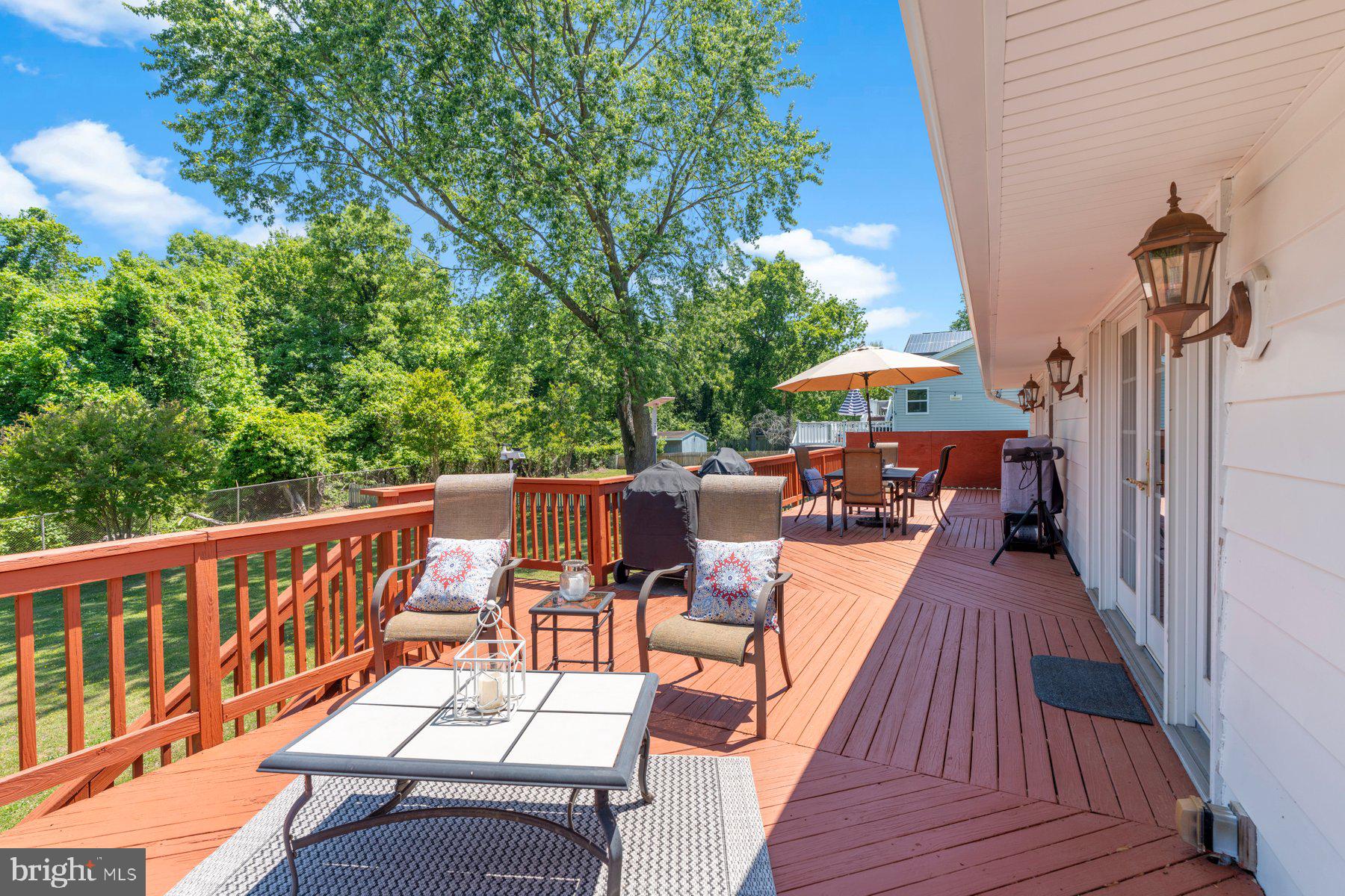SAUNDERS POINT - Residential