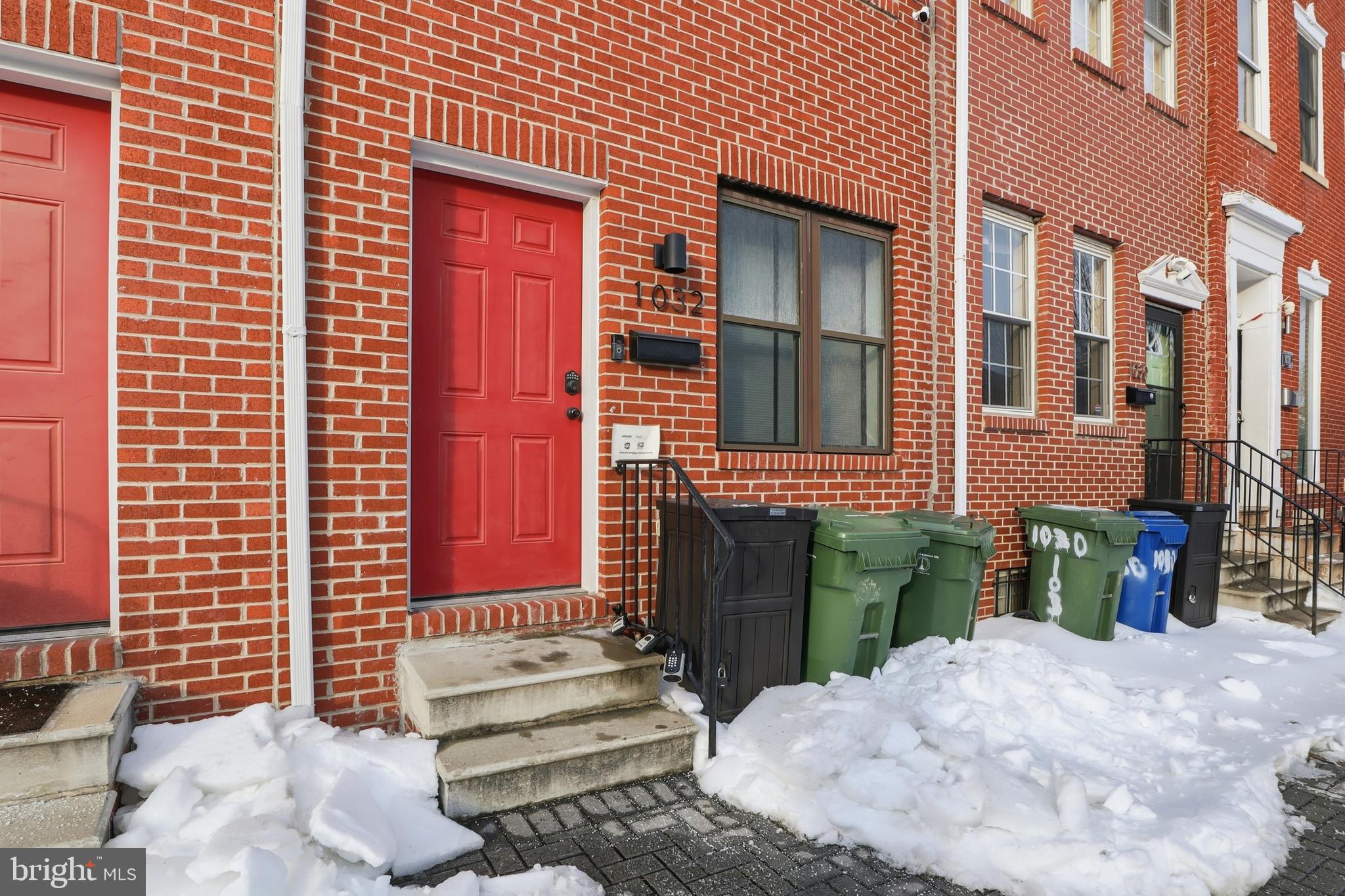 1032 W FAYETTE STREET