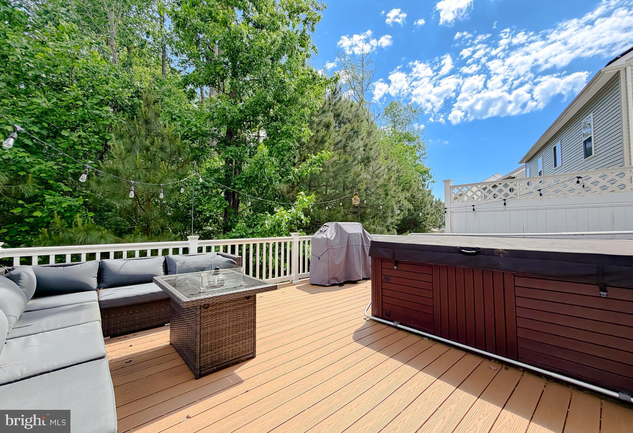 WOODLAND PARK AT WILDEWOOD - Residential