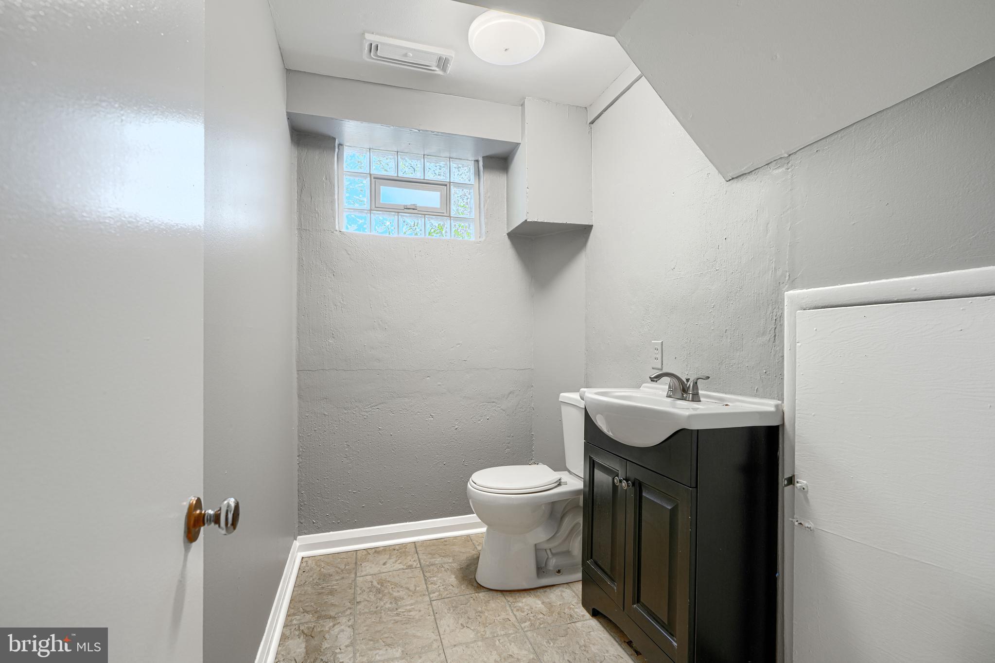 PIKESVILLE - Residential