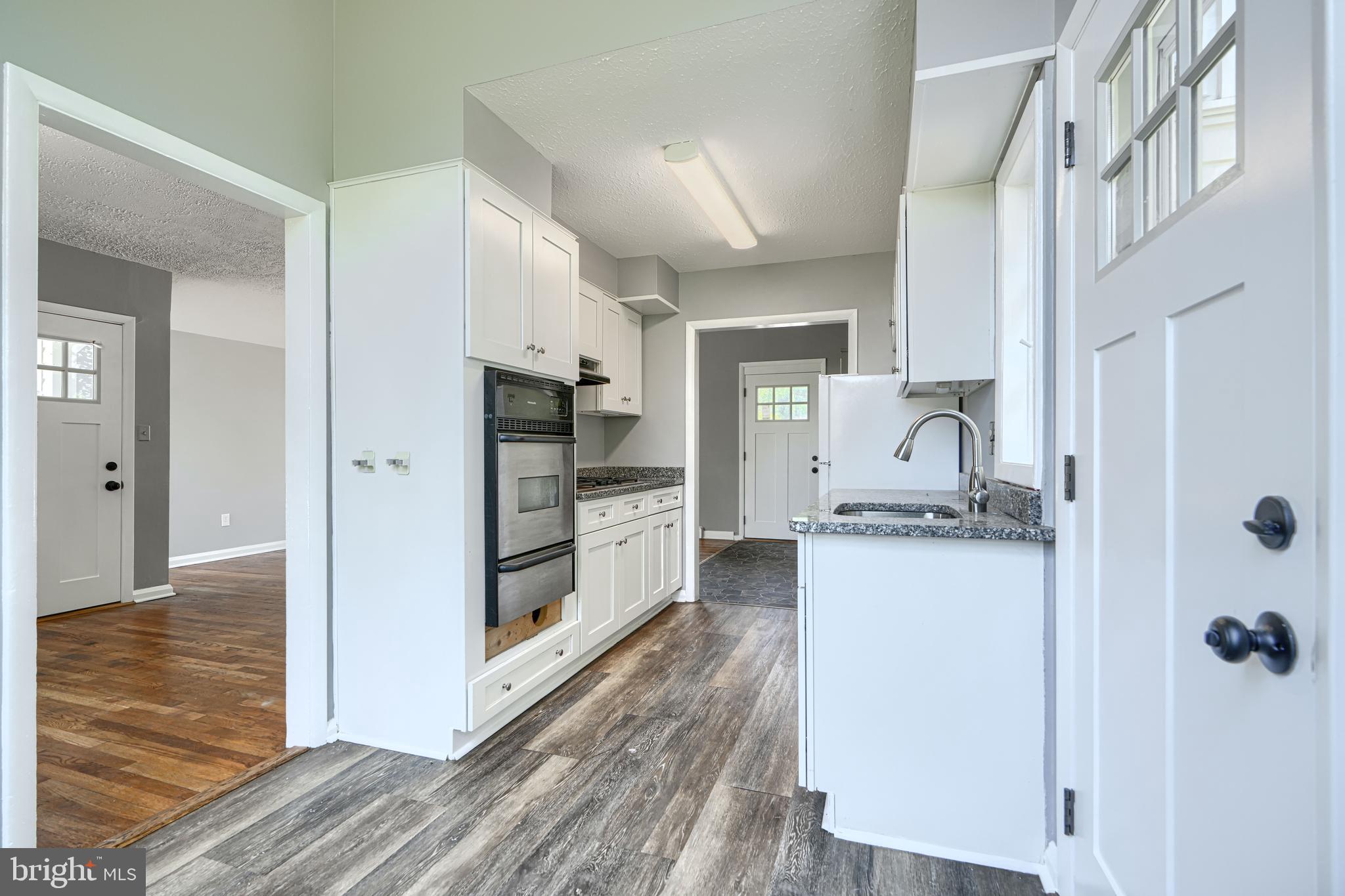 PIKESVILLE - Residential
