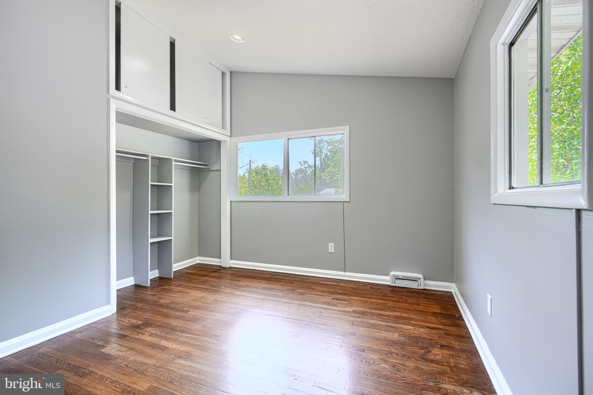 PIKESVILLE - Residential