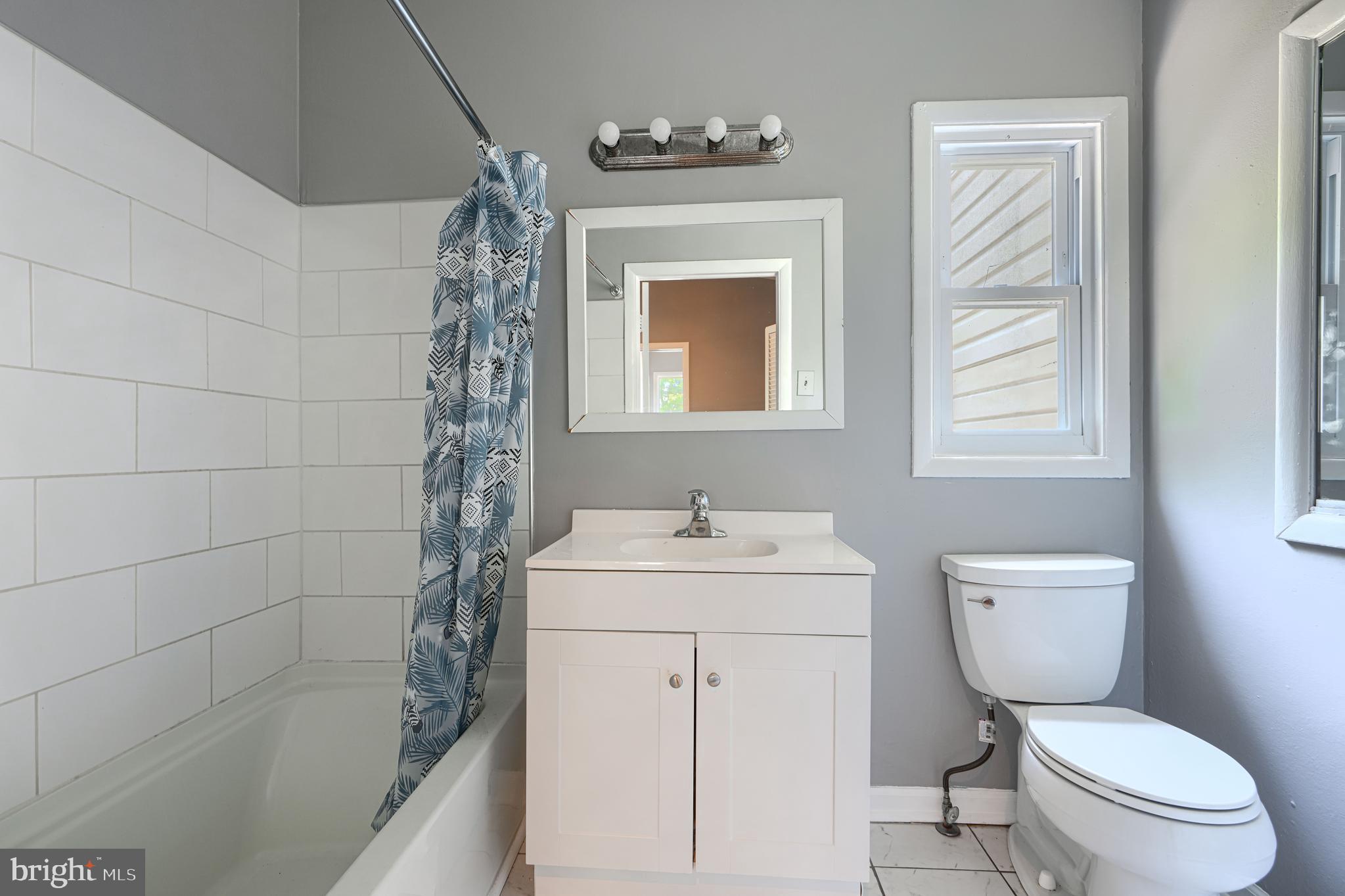PIKESVILLE - Residential