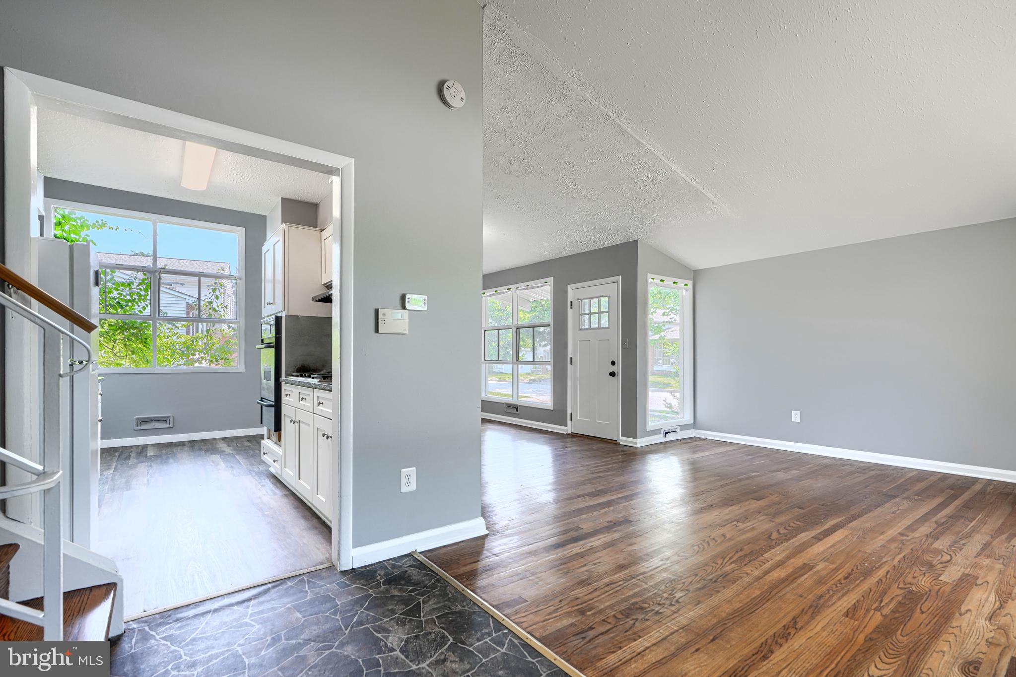 PIKESVILLE - Residential