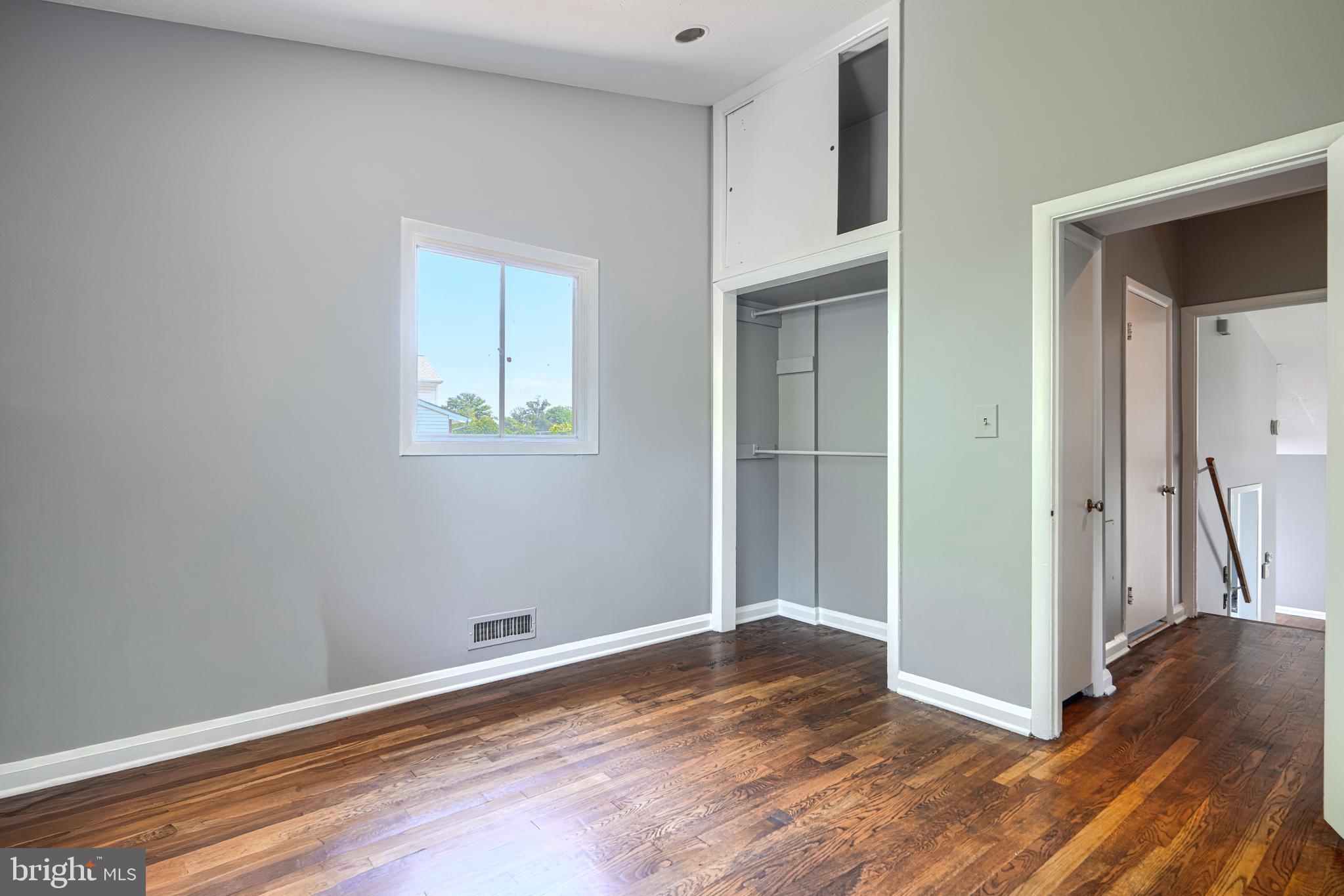 PIKESVILLE - Residential