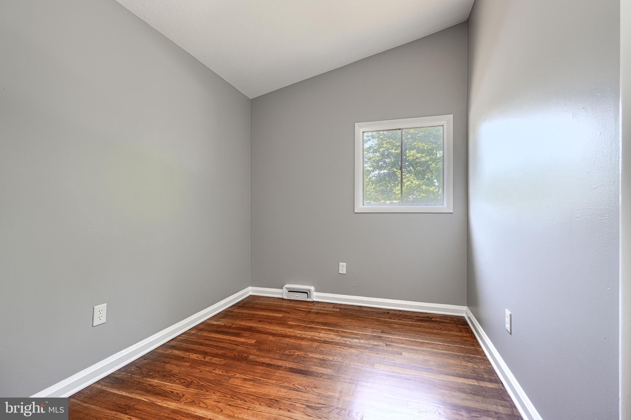 PIKESVILLE - Residential
