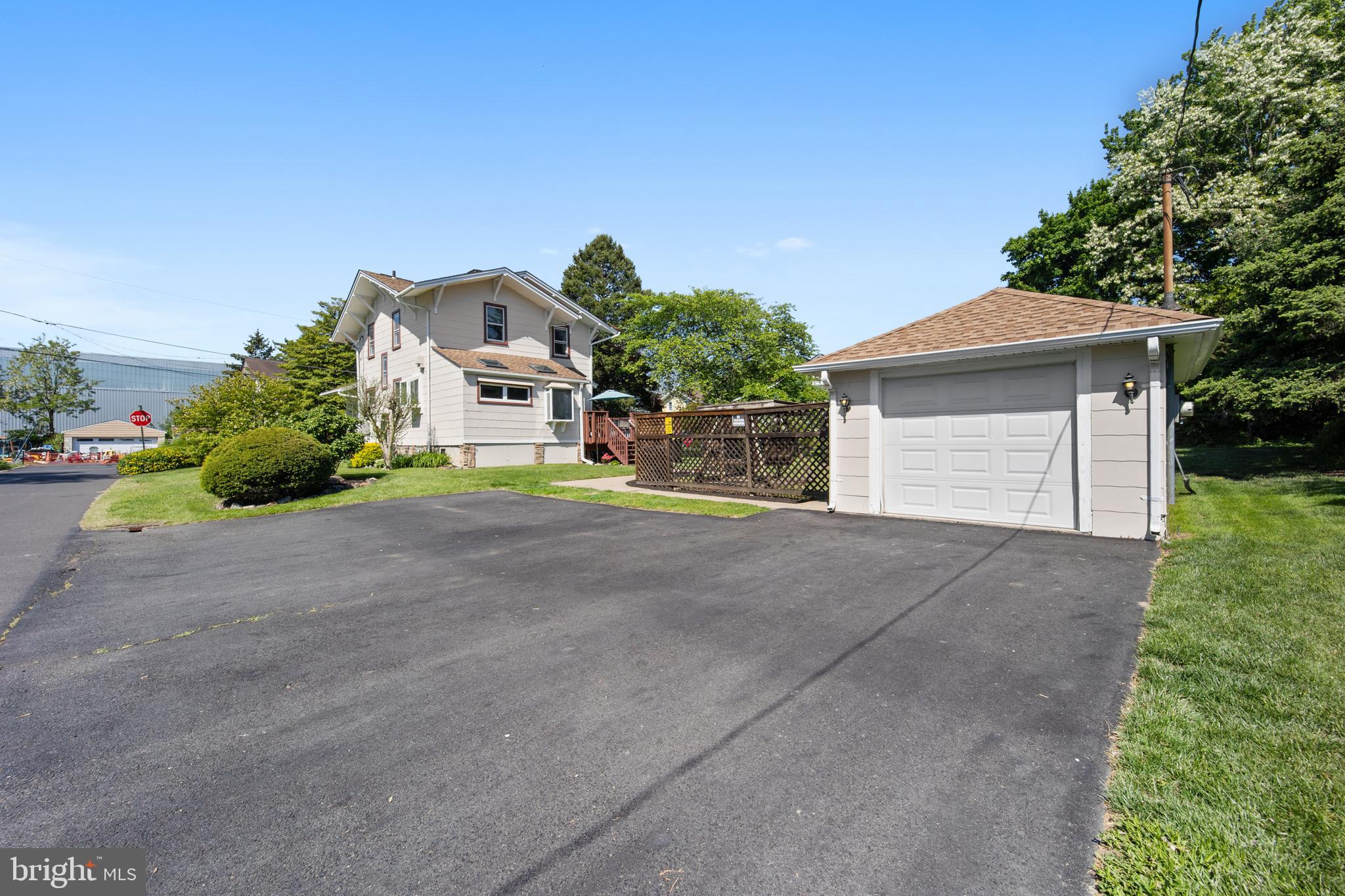 TORRESDALE MANOR - Residential