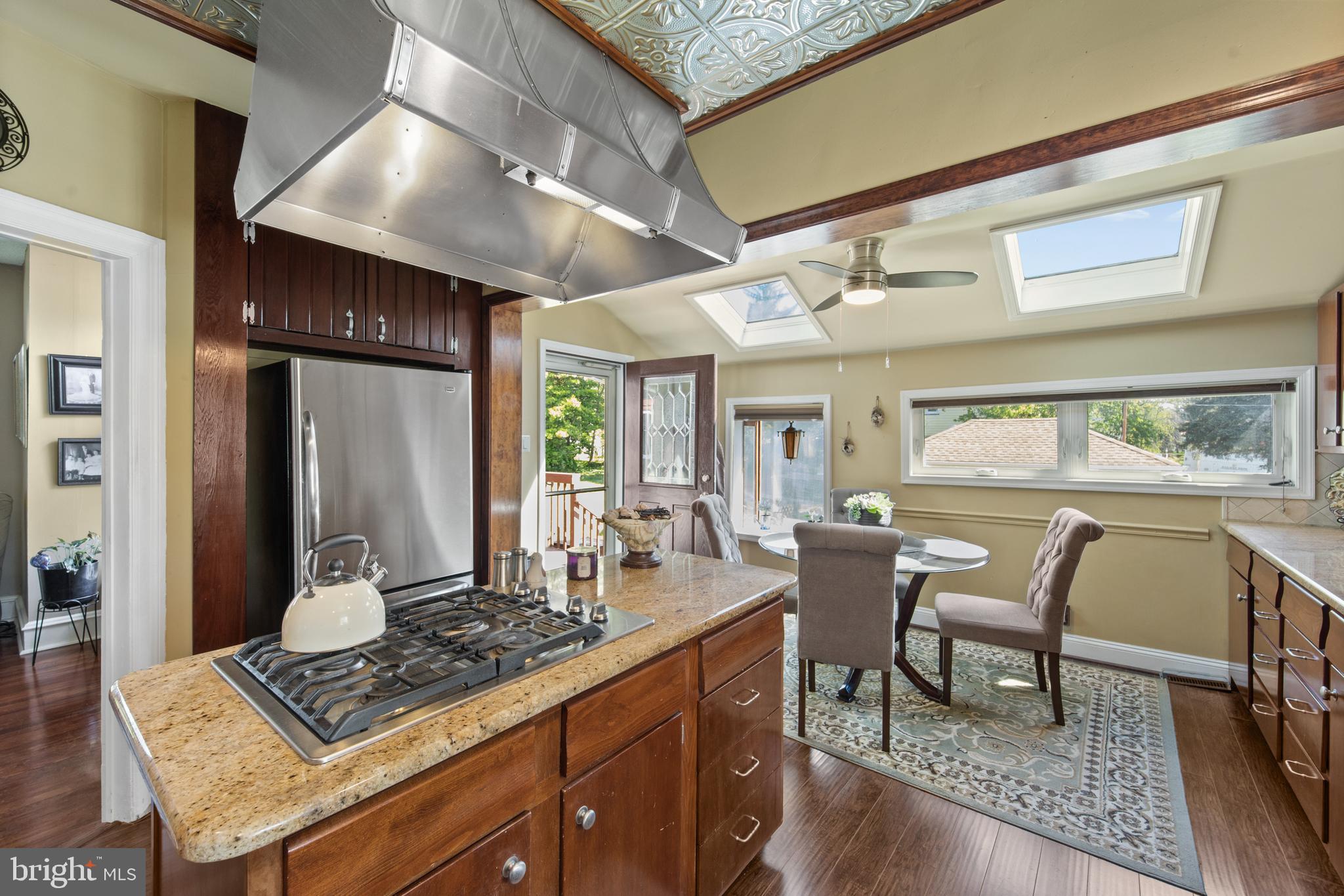 TORRESDALE MANOR - Residential