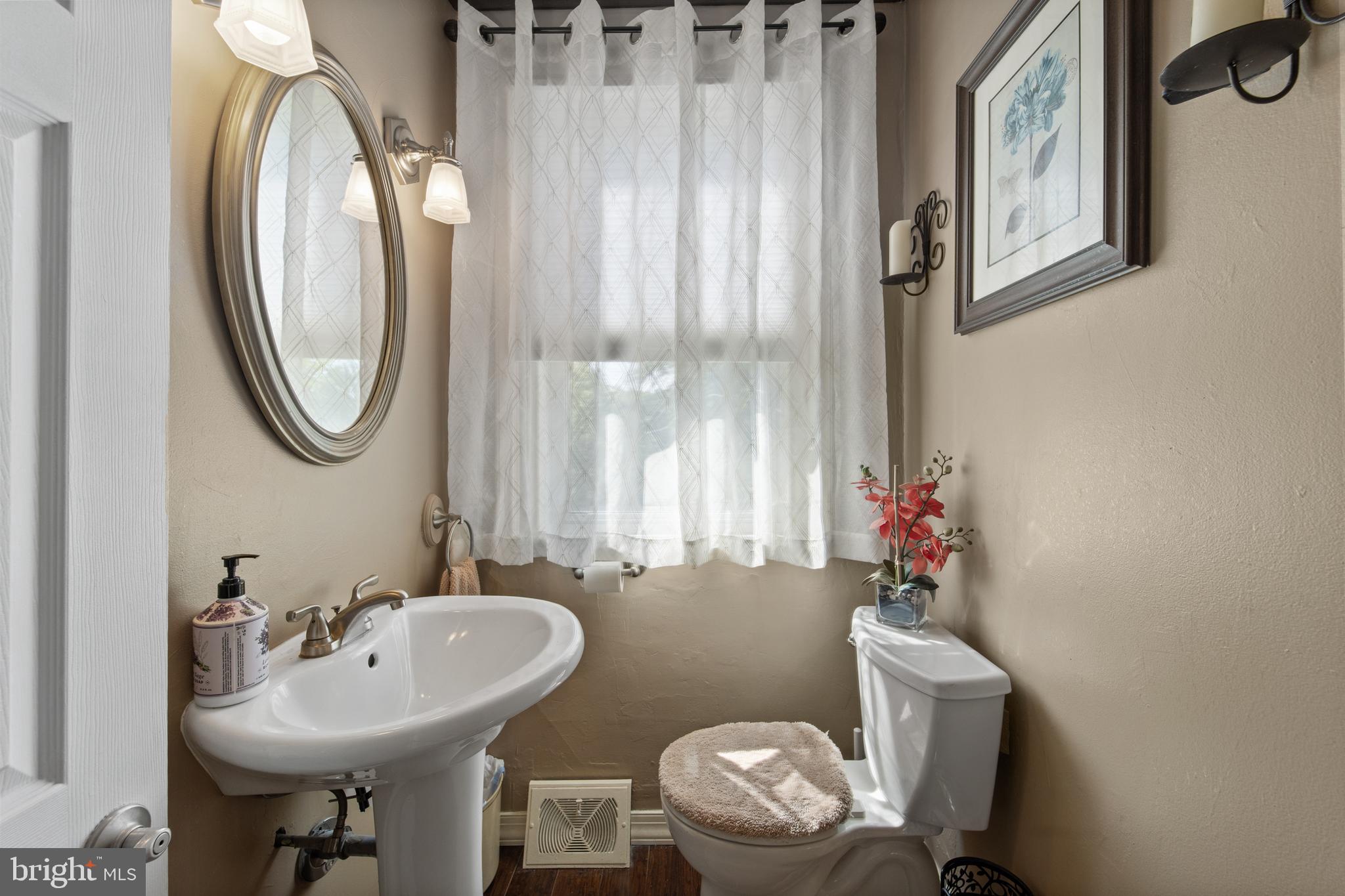 TORRESDALE MANOR - Residential
