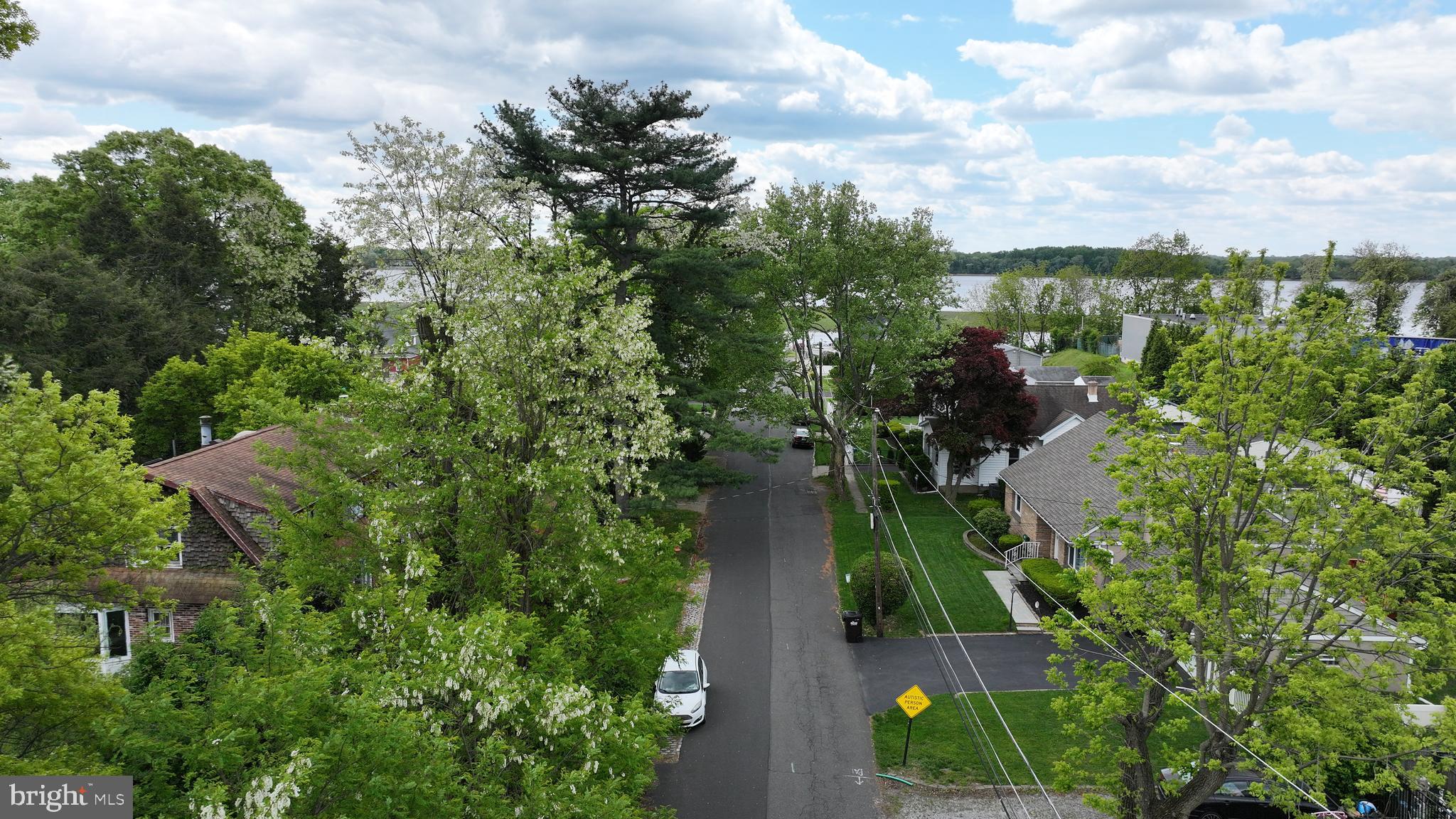 TORRESDALE MANOR - Residential