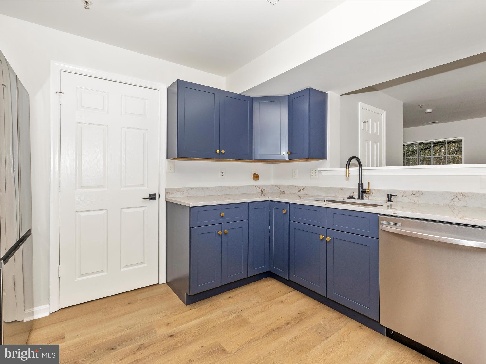 KINGSVIEW RIDGE - Residential