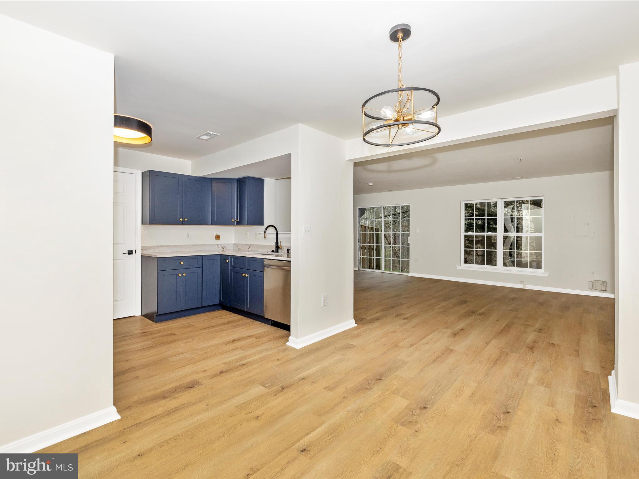 KINGSVIEW RIDGE - Residential