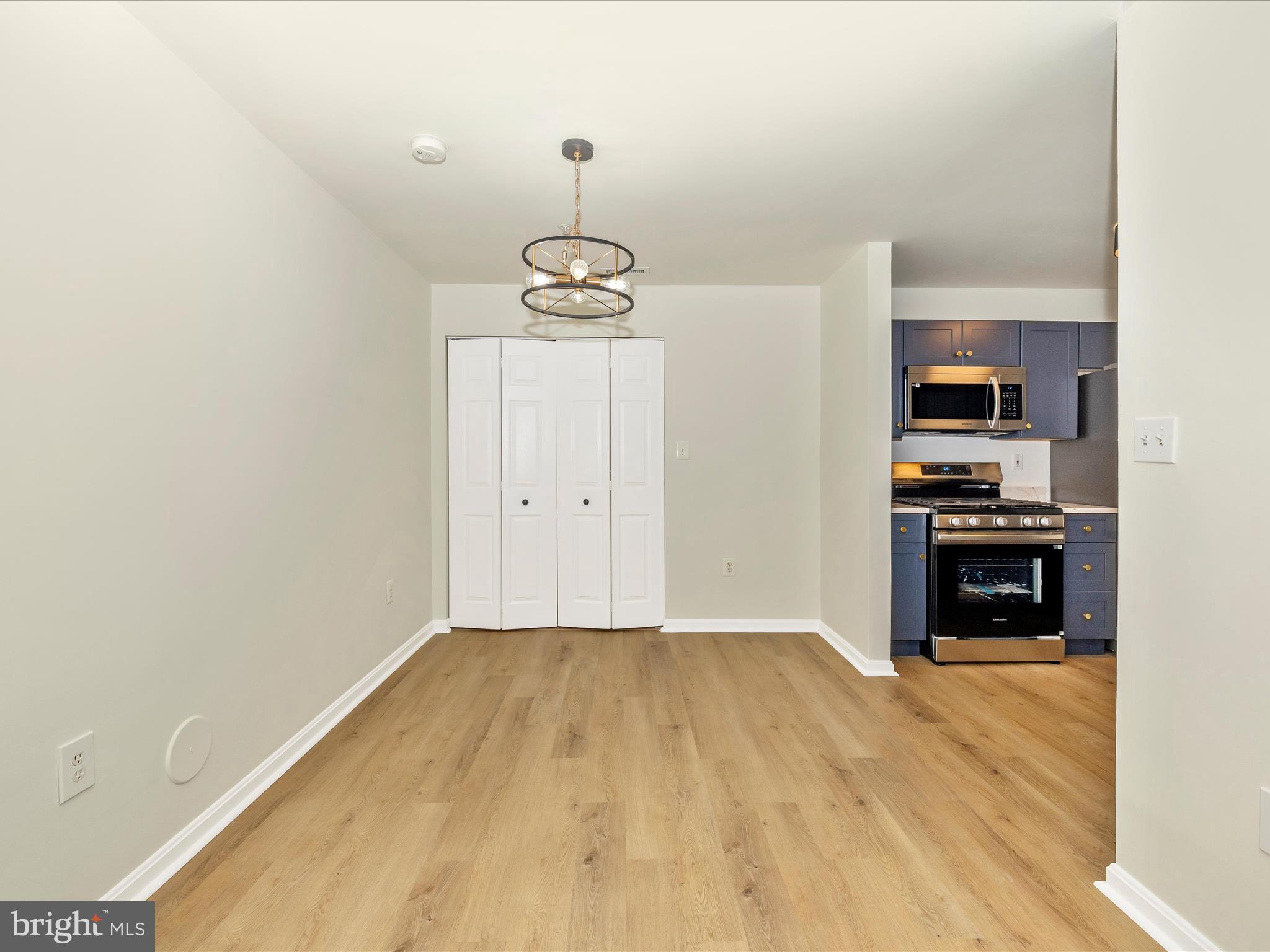 KINGSVIEW RIDGE - Residential