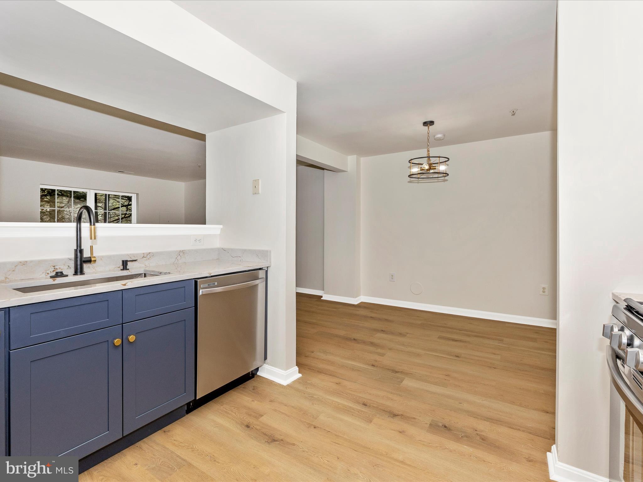 KINGSVIEW RIDGE - Residential