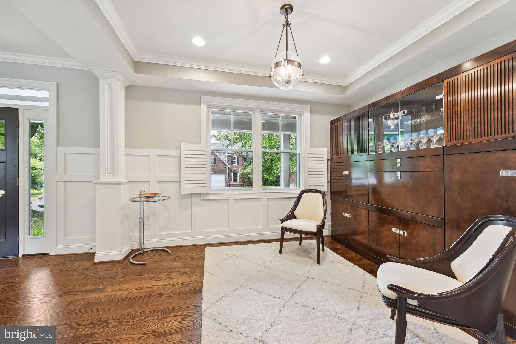 DONNA LEE GARDENS - Residential