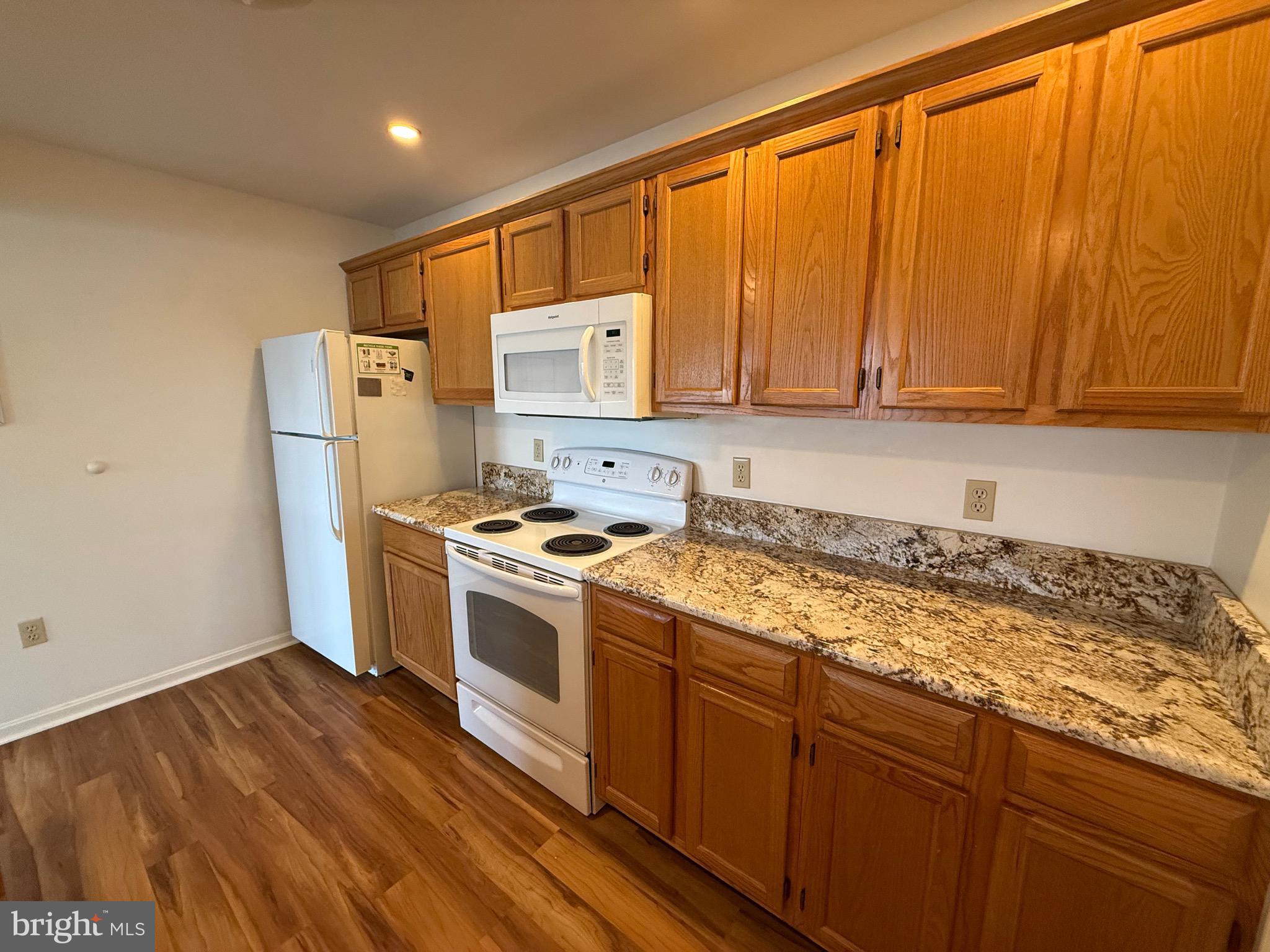 VILLAGE OF MORELAND - Residential