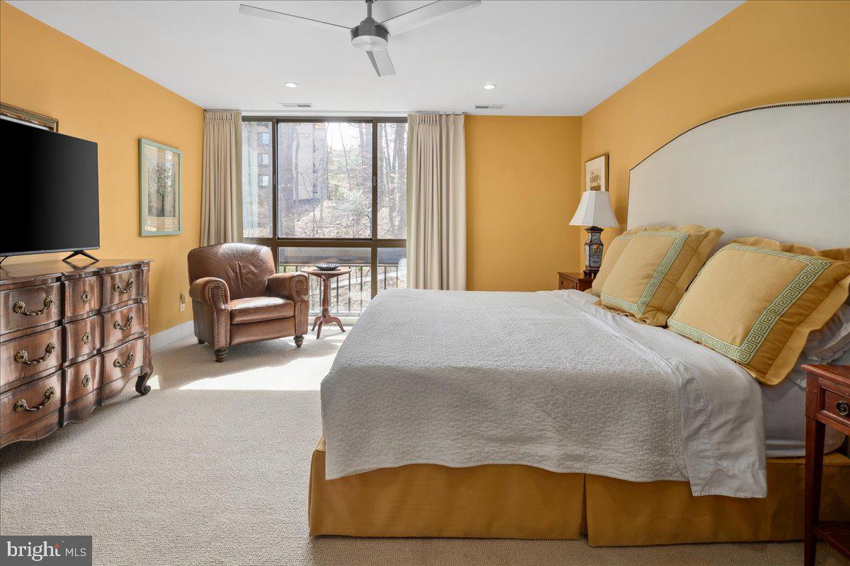 SUMNER VILLAGE - Residential