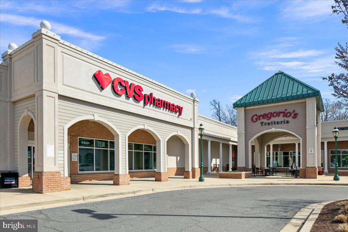 SUMNER VILLAGE - Residential