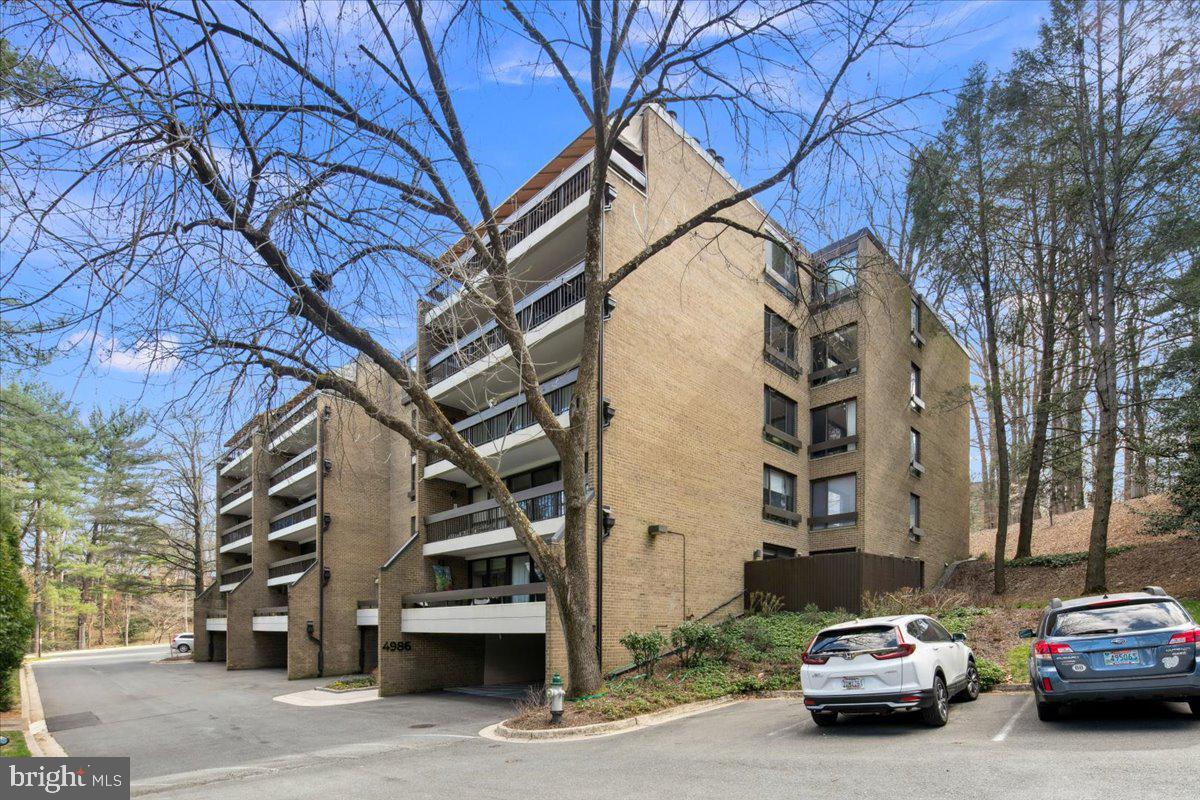 SUMNER VILLAGE - Residential