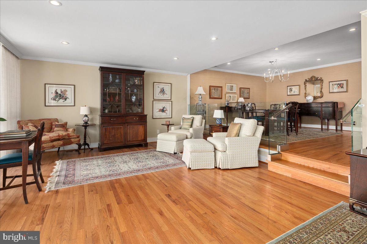 SUMNER VILLAGE - Residential